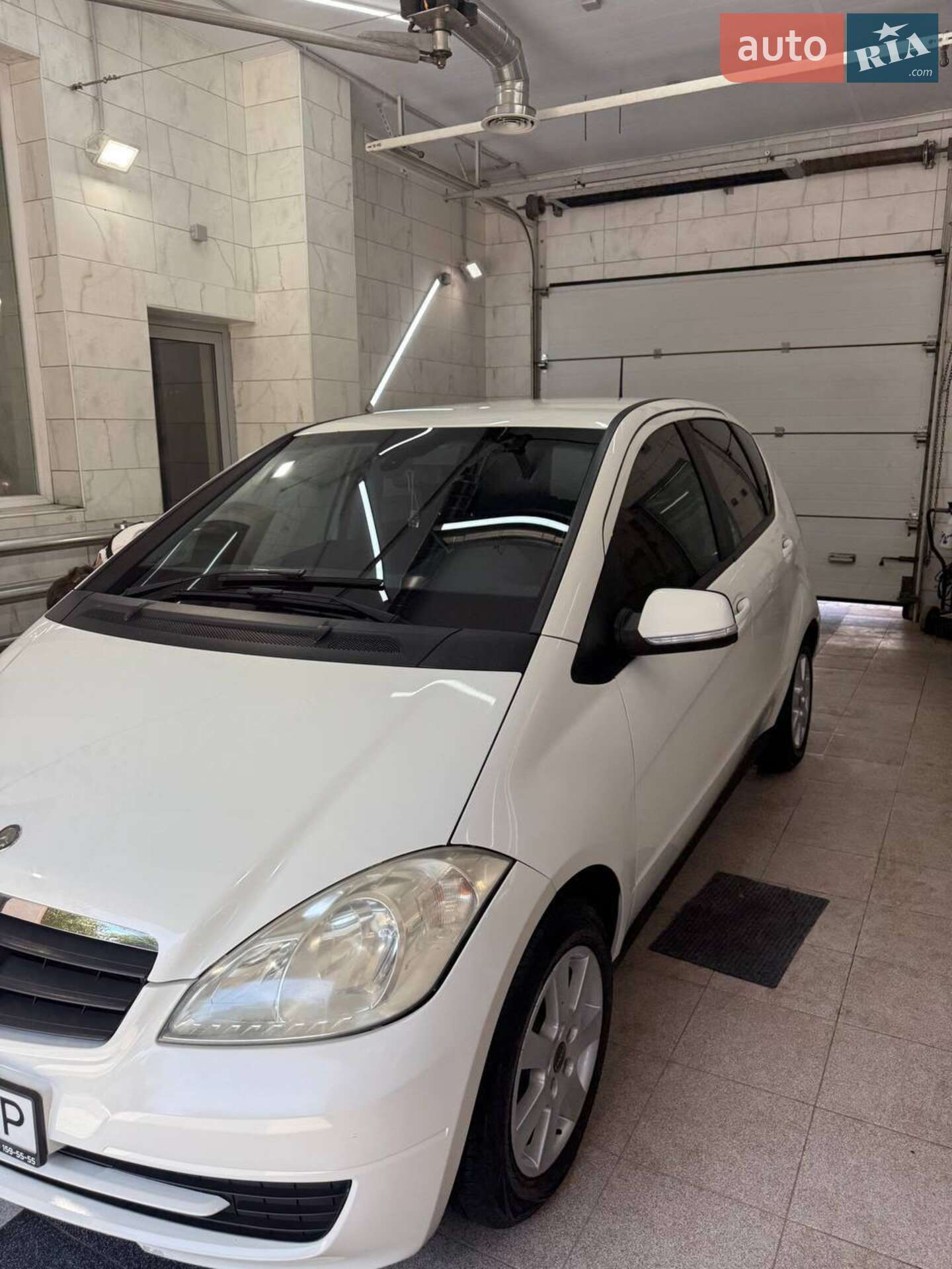 MERCEDES-BENZ A 180 2010