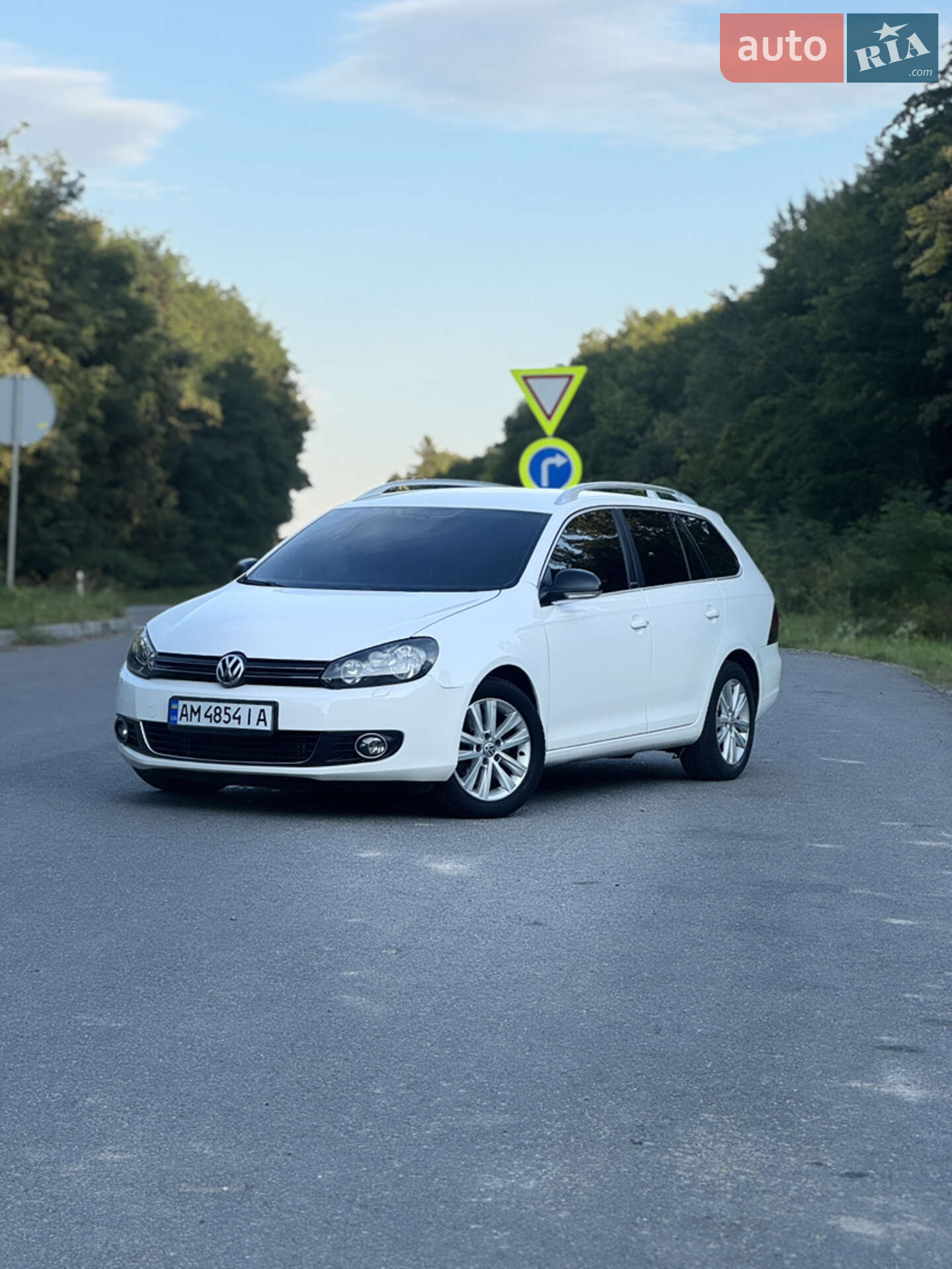 VOLKSWAGEN GOLF 2012