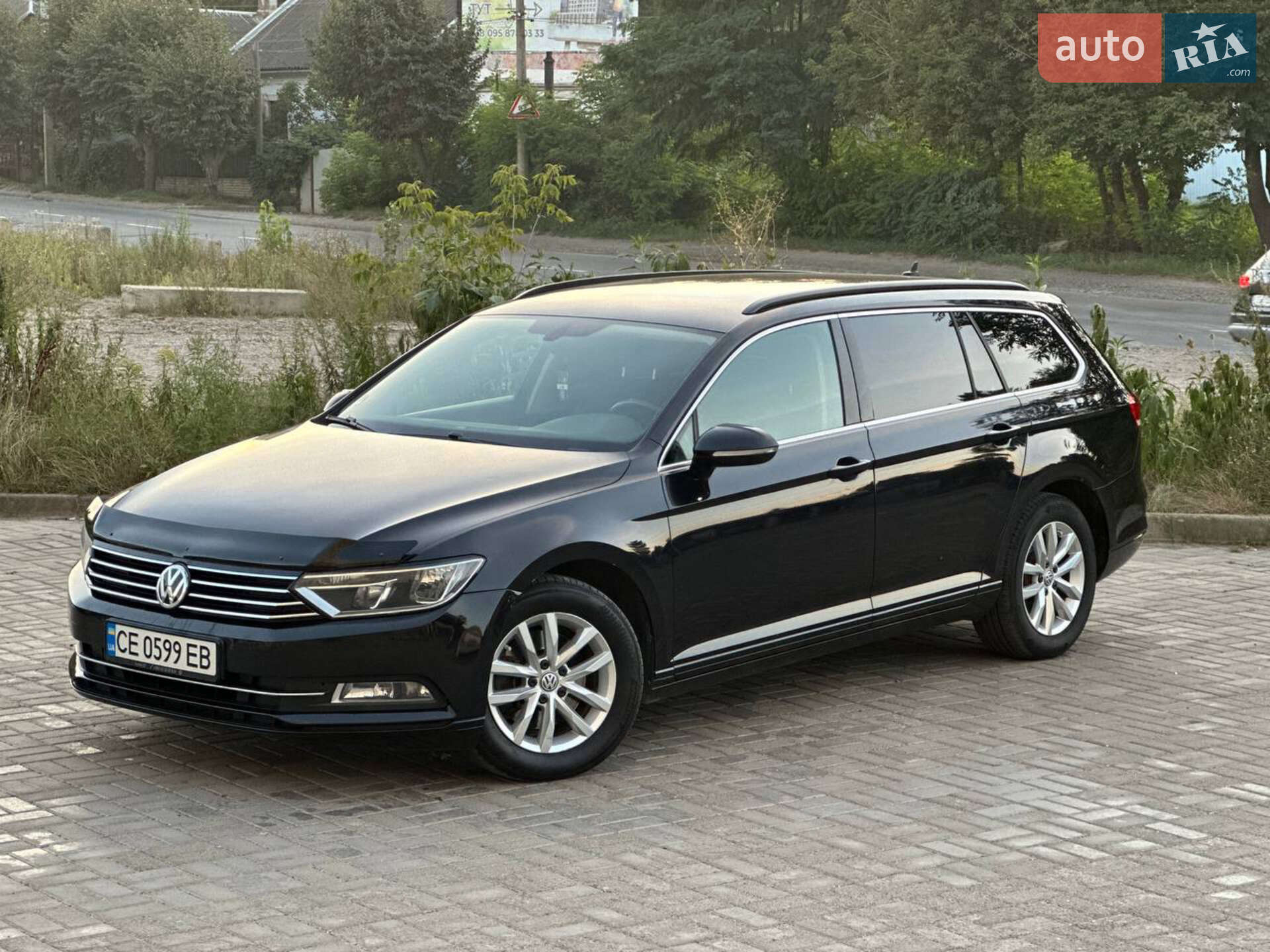 VOLKSWAGEN PASSAT 2016