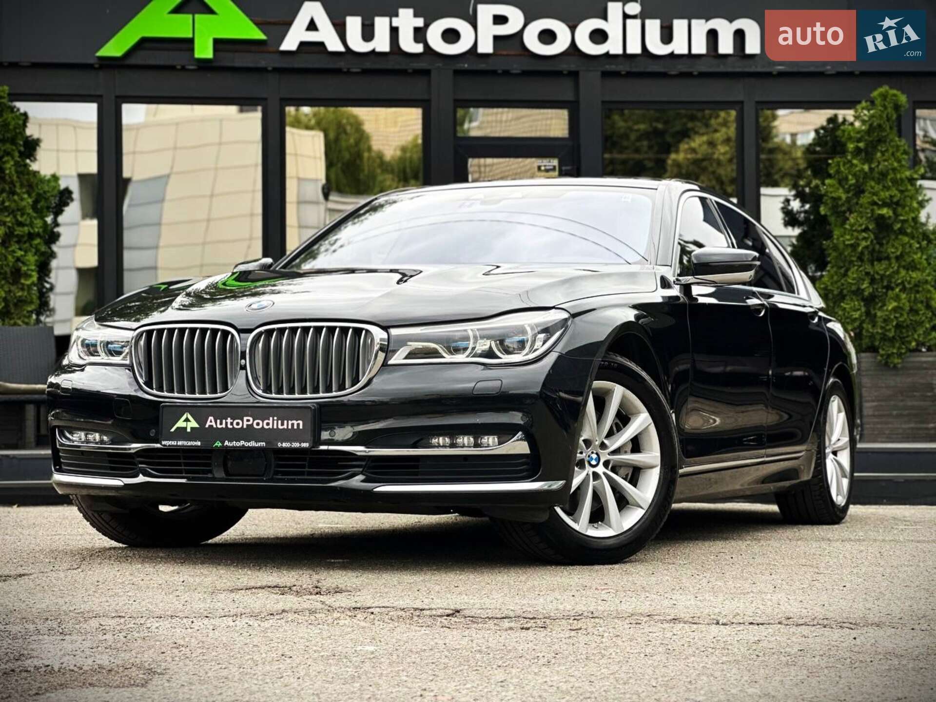 Головне фото звіту автомобіля BMW 740D 2018
