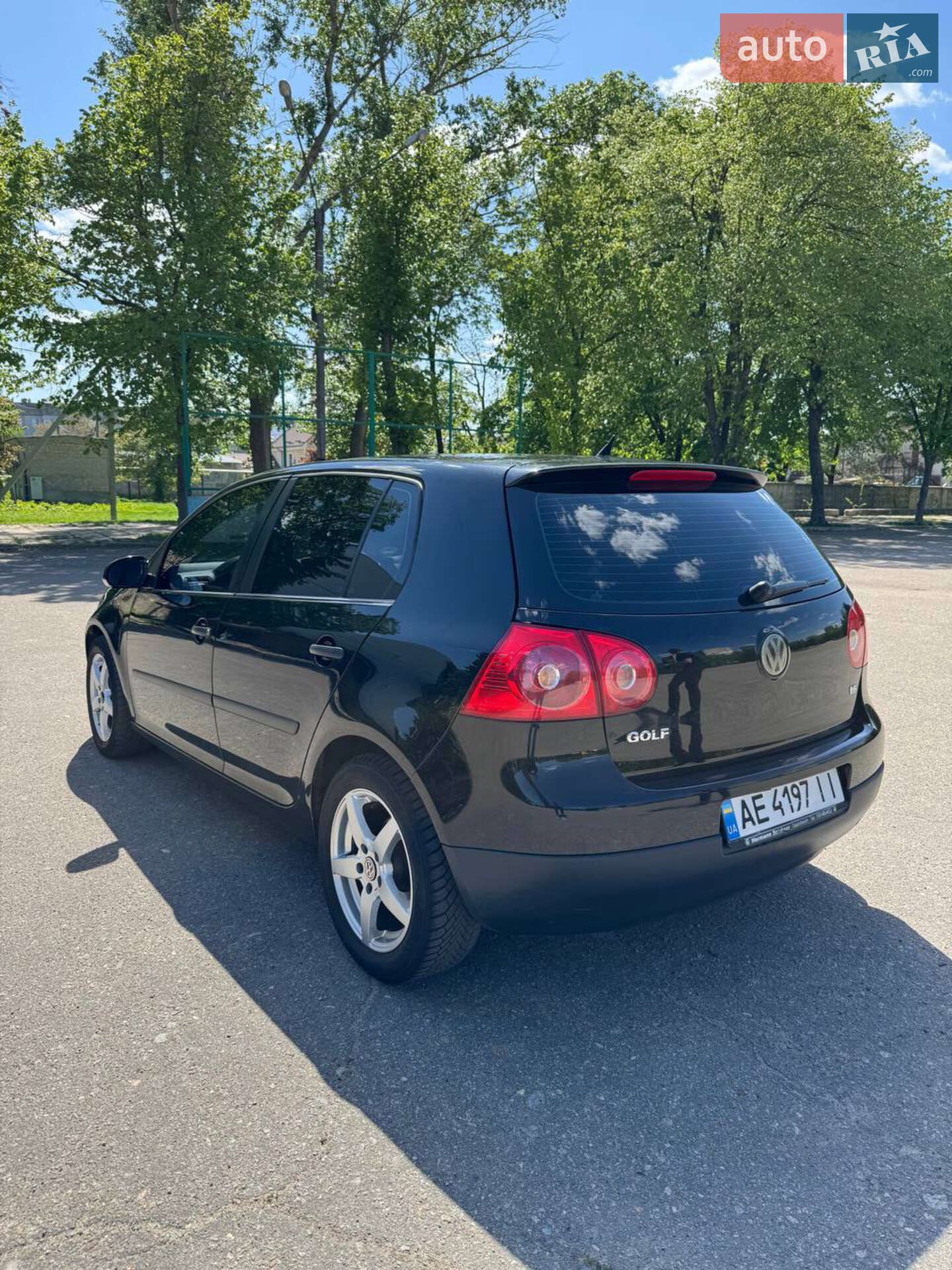 VOLKSWAGEN GOLF 2005