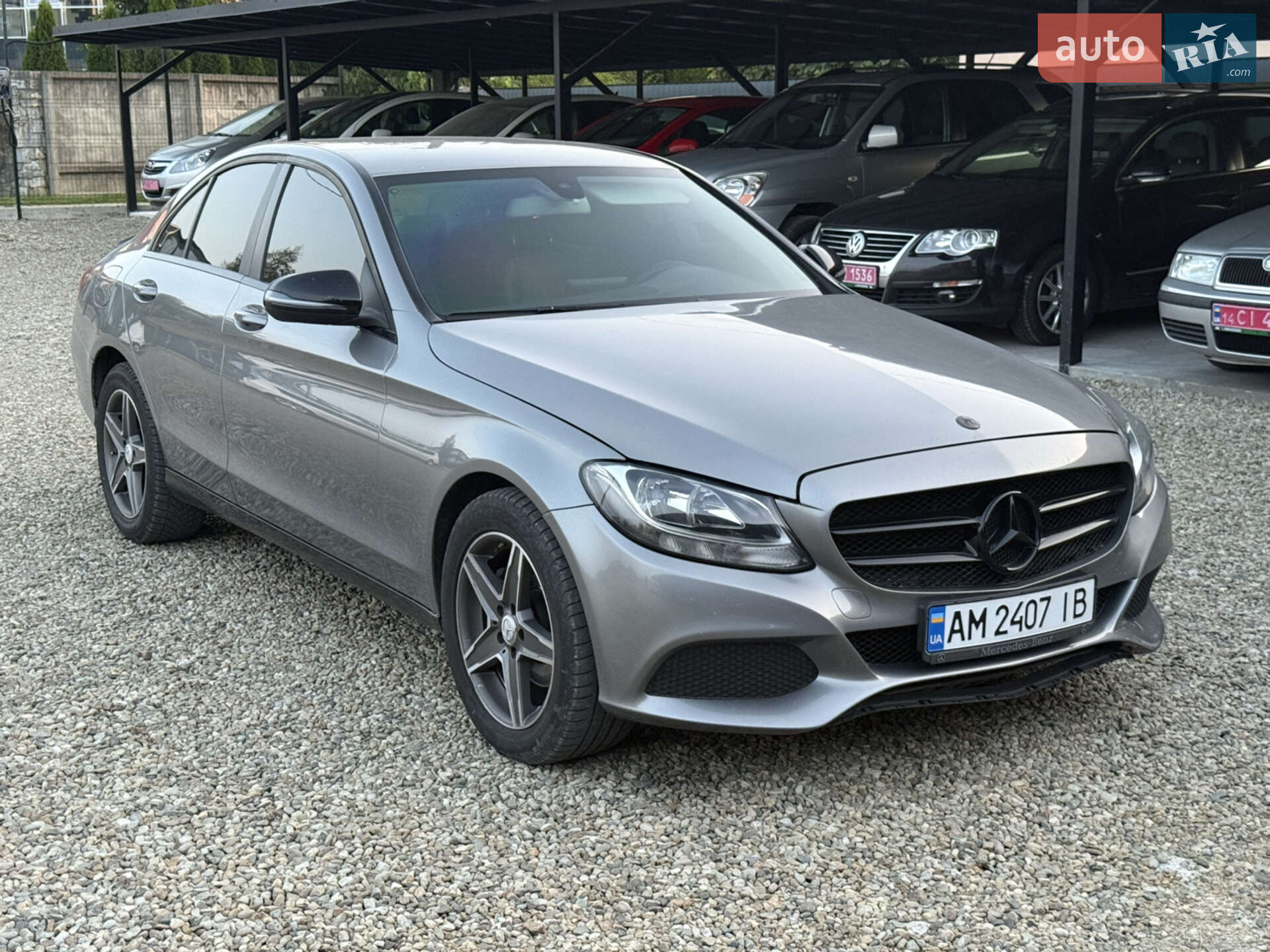 MERCEDES-BENZ C 200 2016