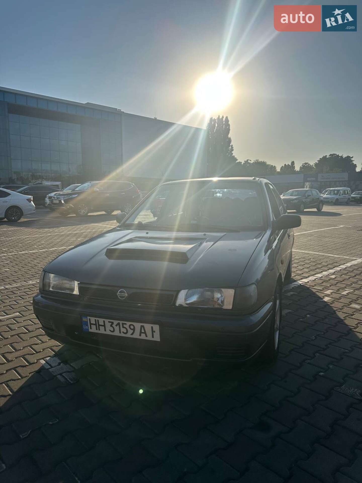 Nissan Sunny 1992