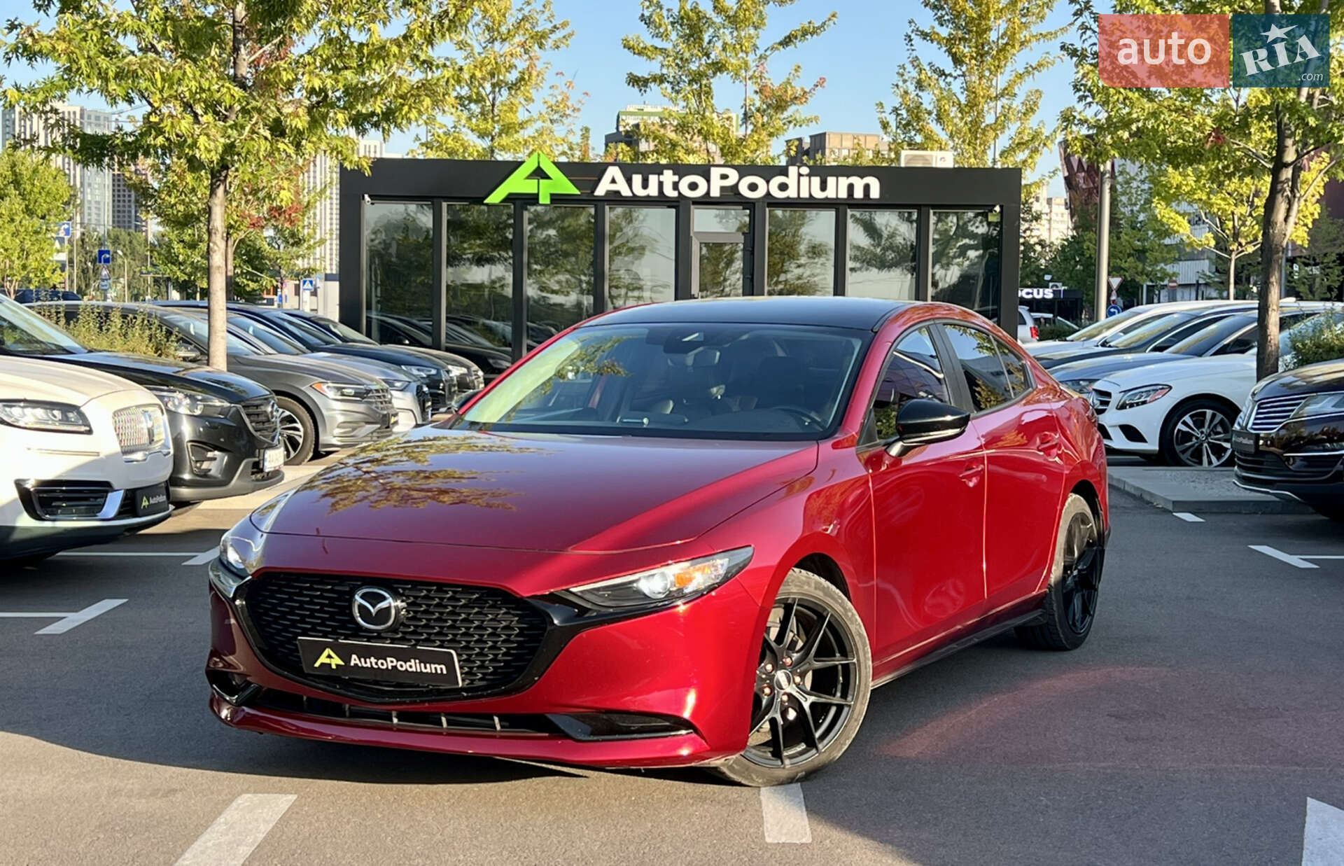 Головне фото звіту автомобіля MAZDA 3 2019