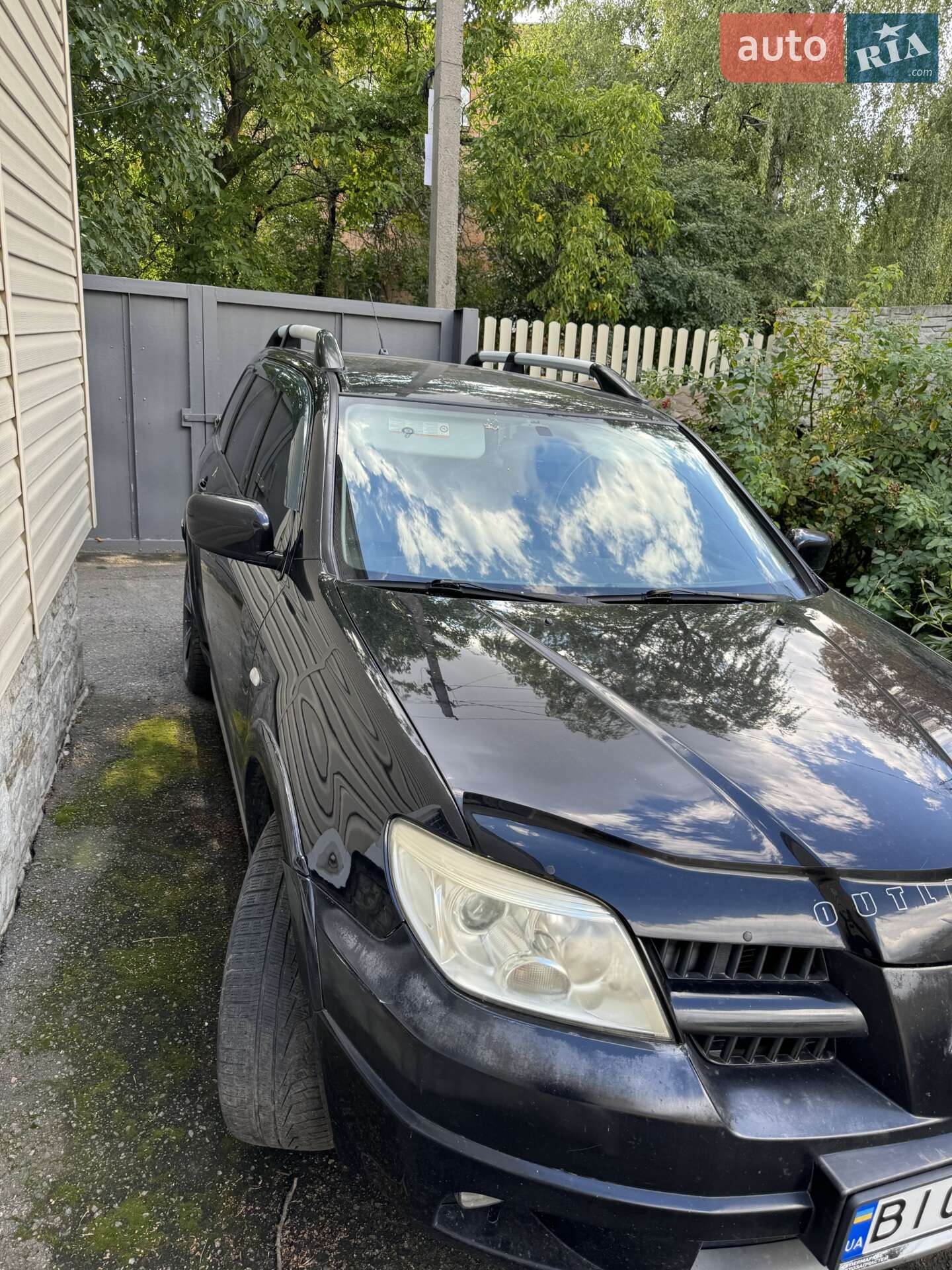 Головне фото звіту автомобіля MITSUBISHI OUTLANDER 2006