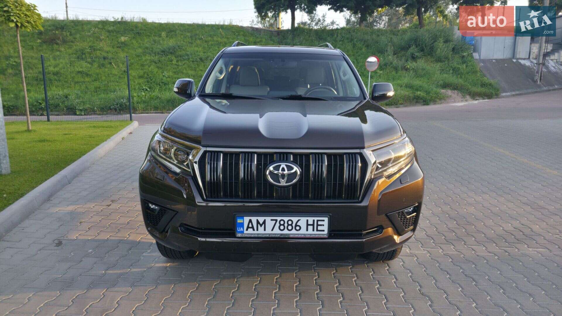 Головне фото звіту автомобіля TOYOTA LAND CRUISER PRADO 150 2022