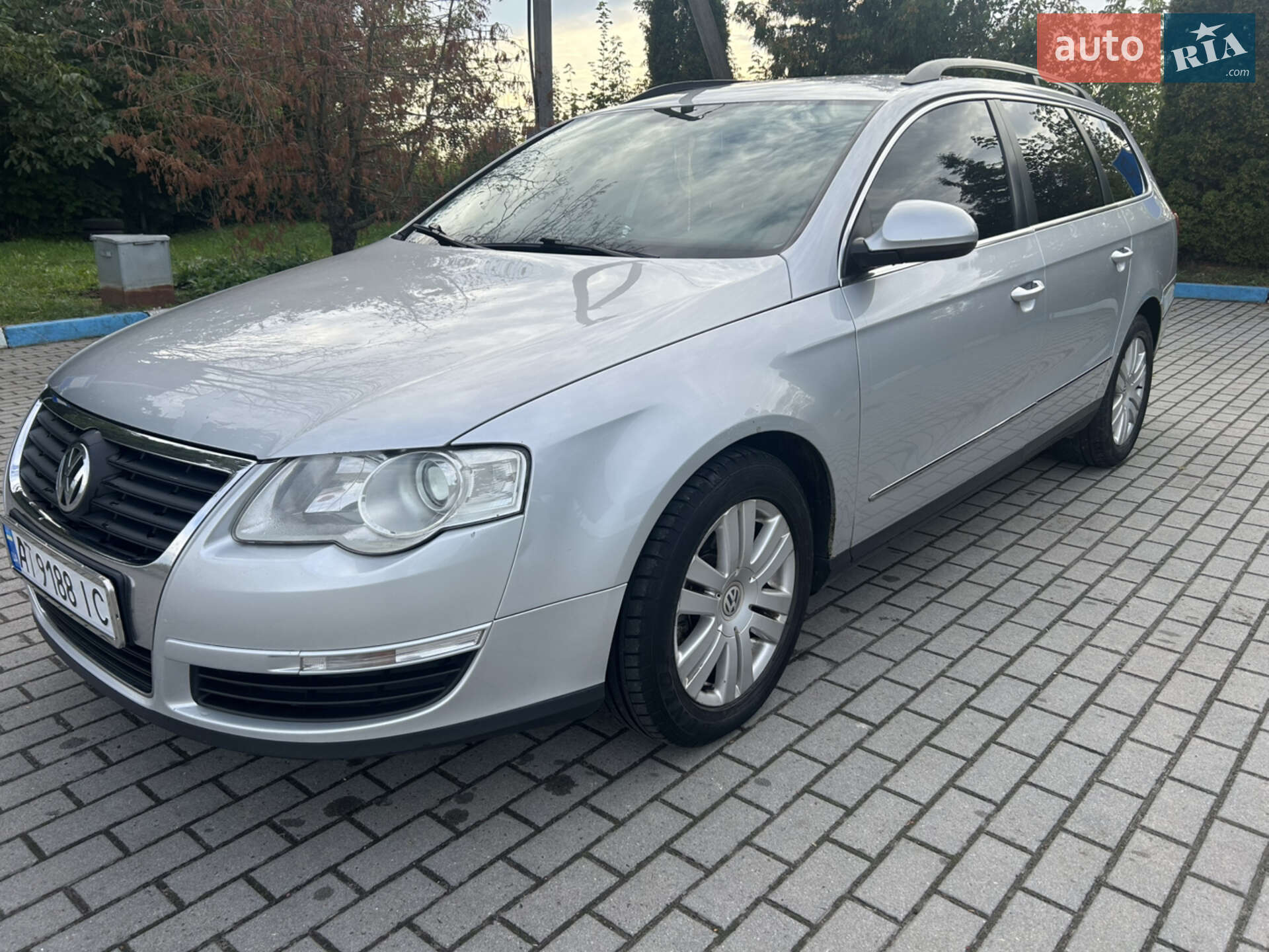 VOLKSWAGEN PASSAT 2010