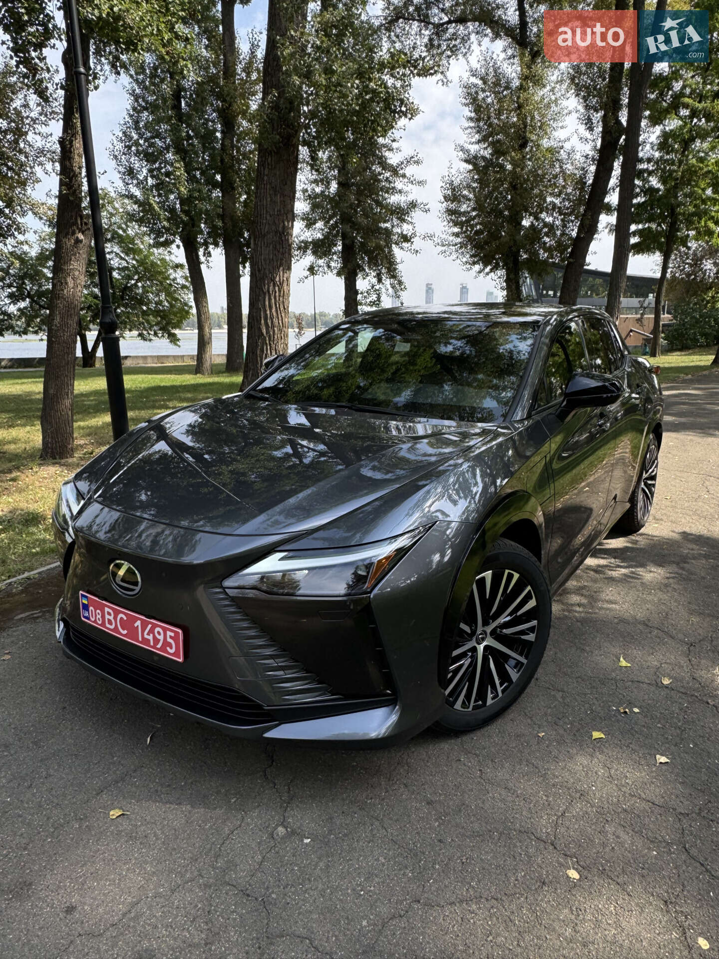LEXUS RZ 450E 2024