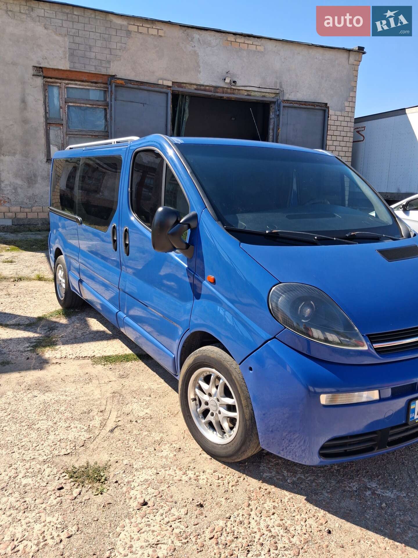OPEL VIVARO 2005