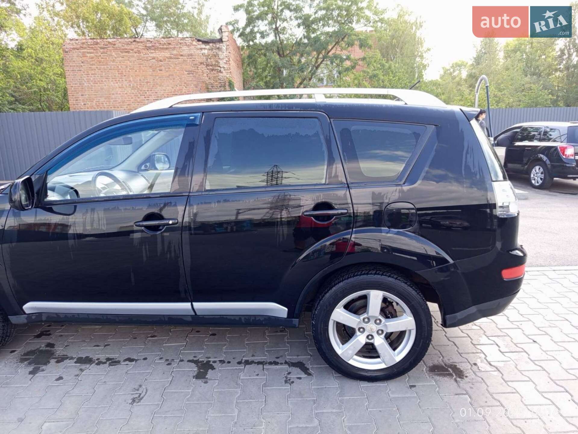 Головне фото звіту автомобіля MITSUBISHI OUTLANDER 2007