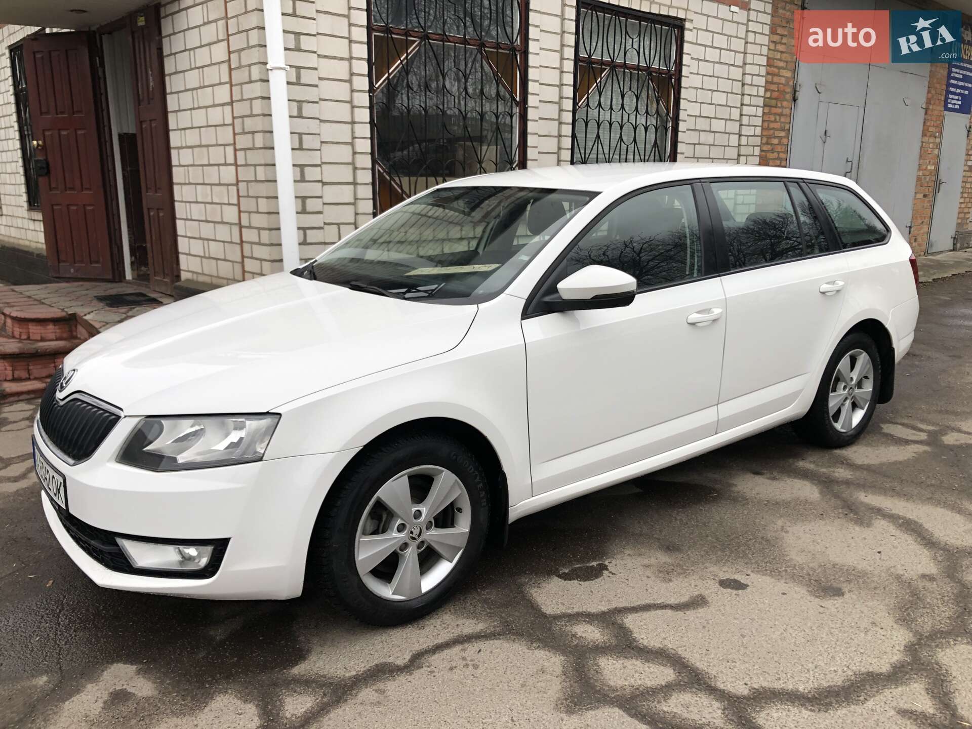 SKODA OCTAVIA COMBI 2014