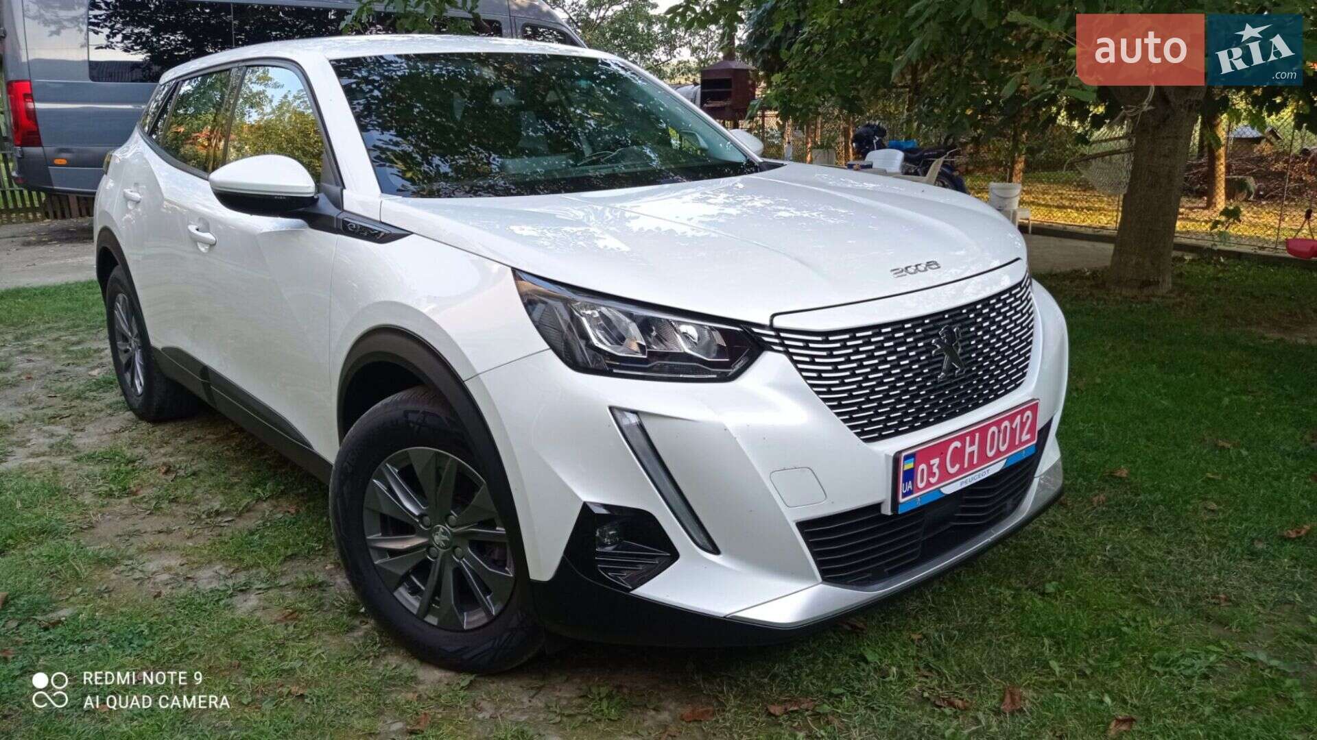 Головне фото звіту автомобіля PEUGEOT E2008 2020