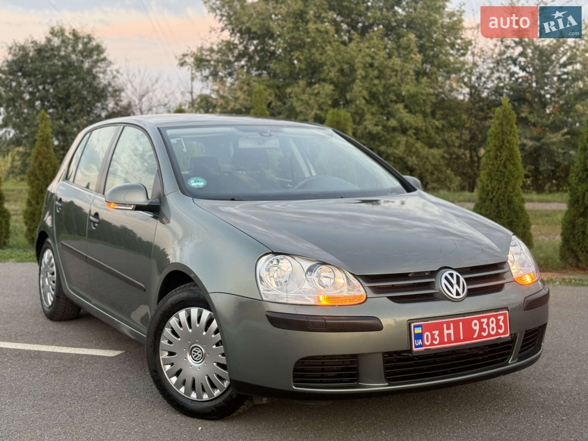 VOLKSWAGEN GOLF 2004