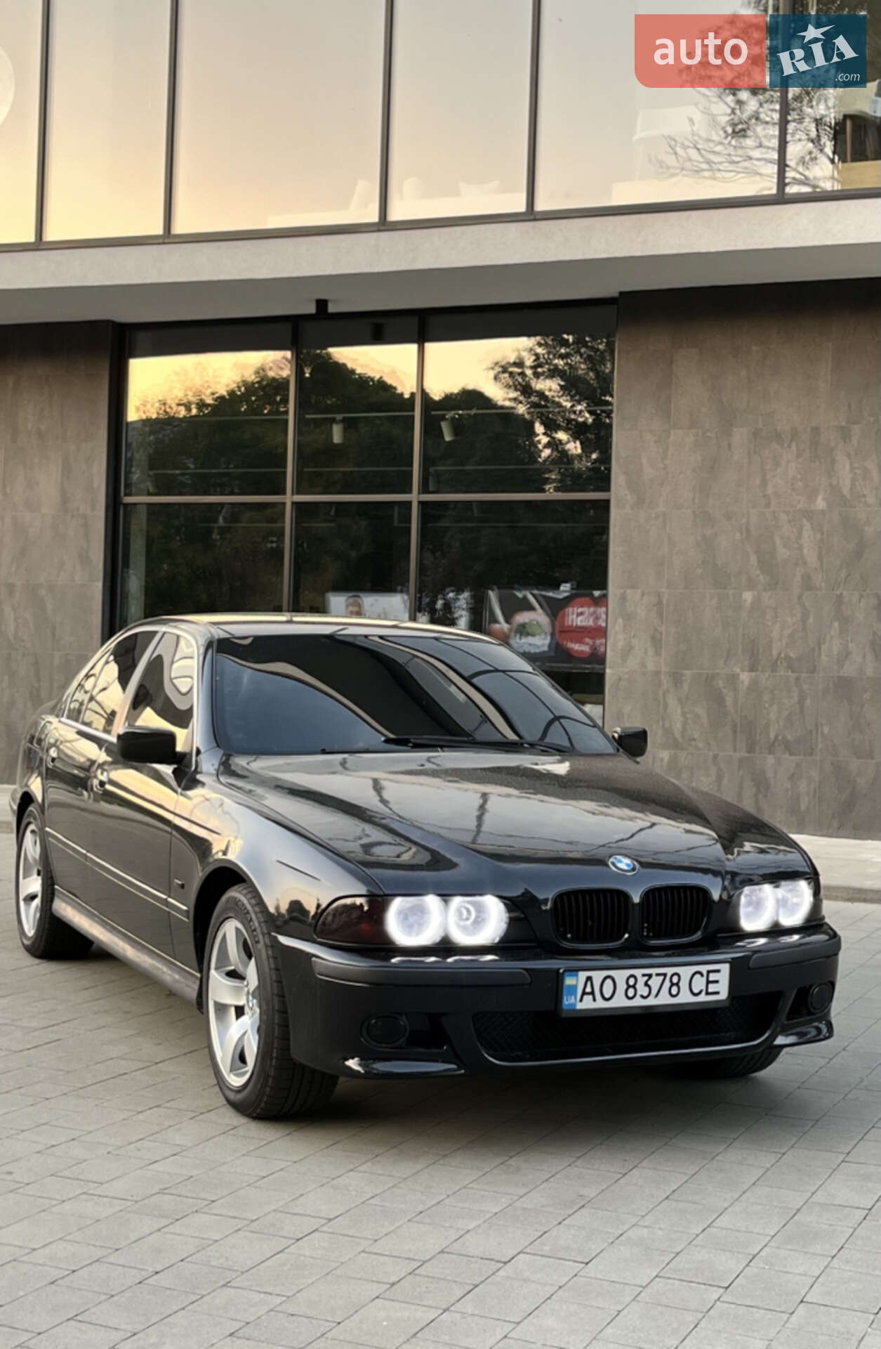 Головне фото звіту автомобіля BMW 520 1997