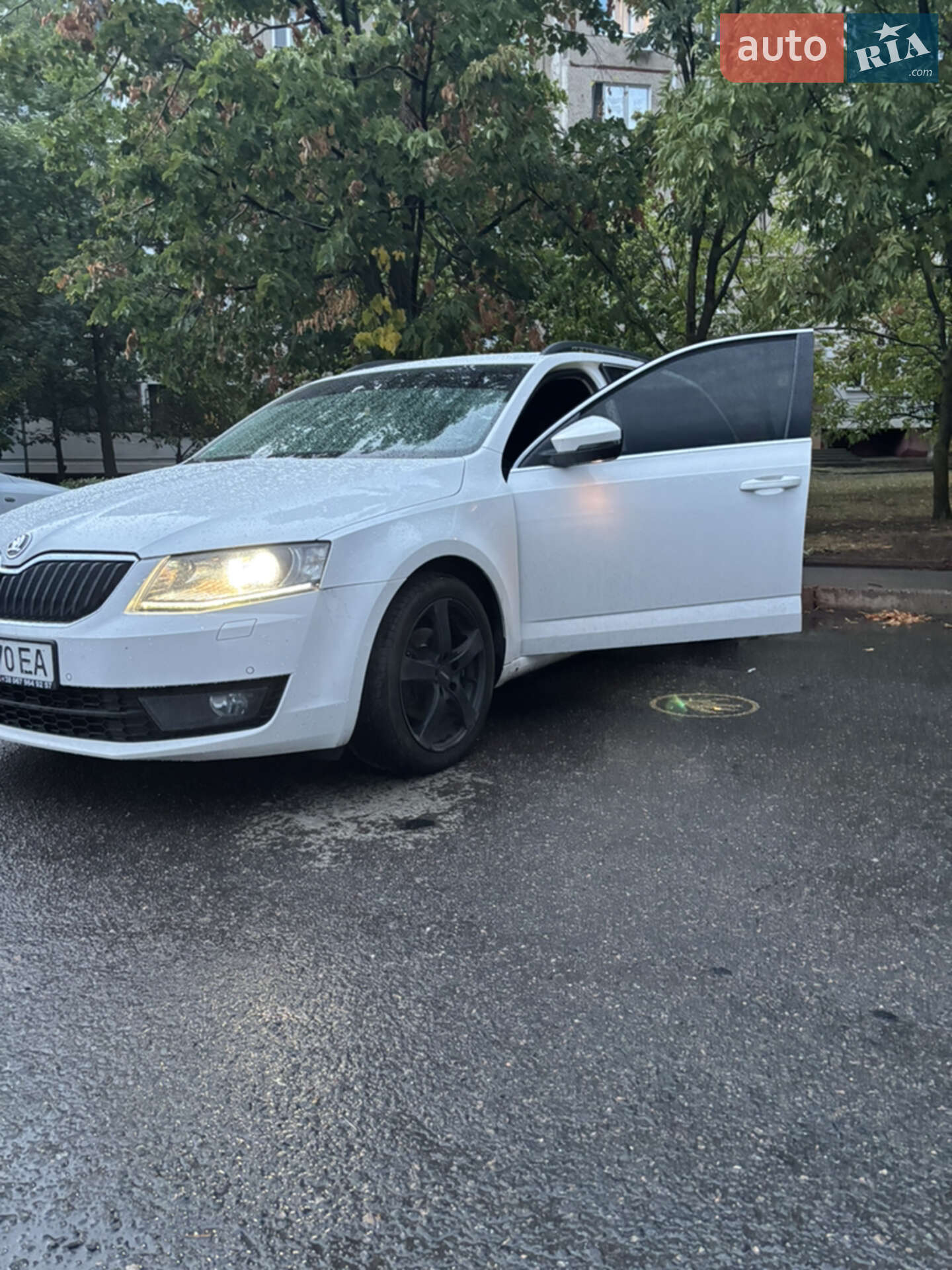 Головне фото звіту автомобіля SKODA OCTAVIA 2013
