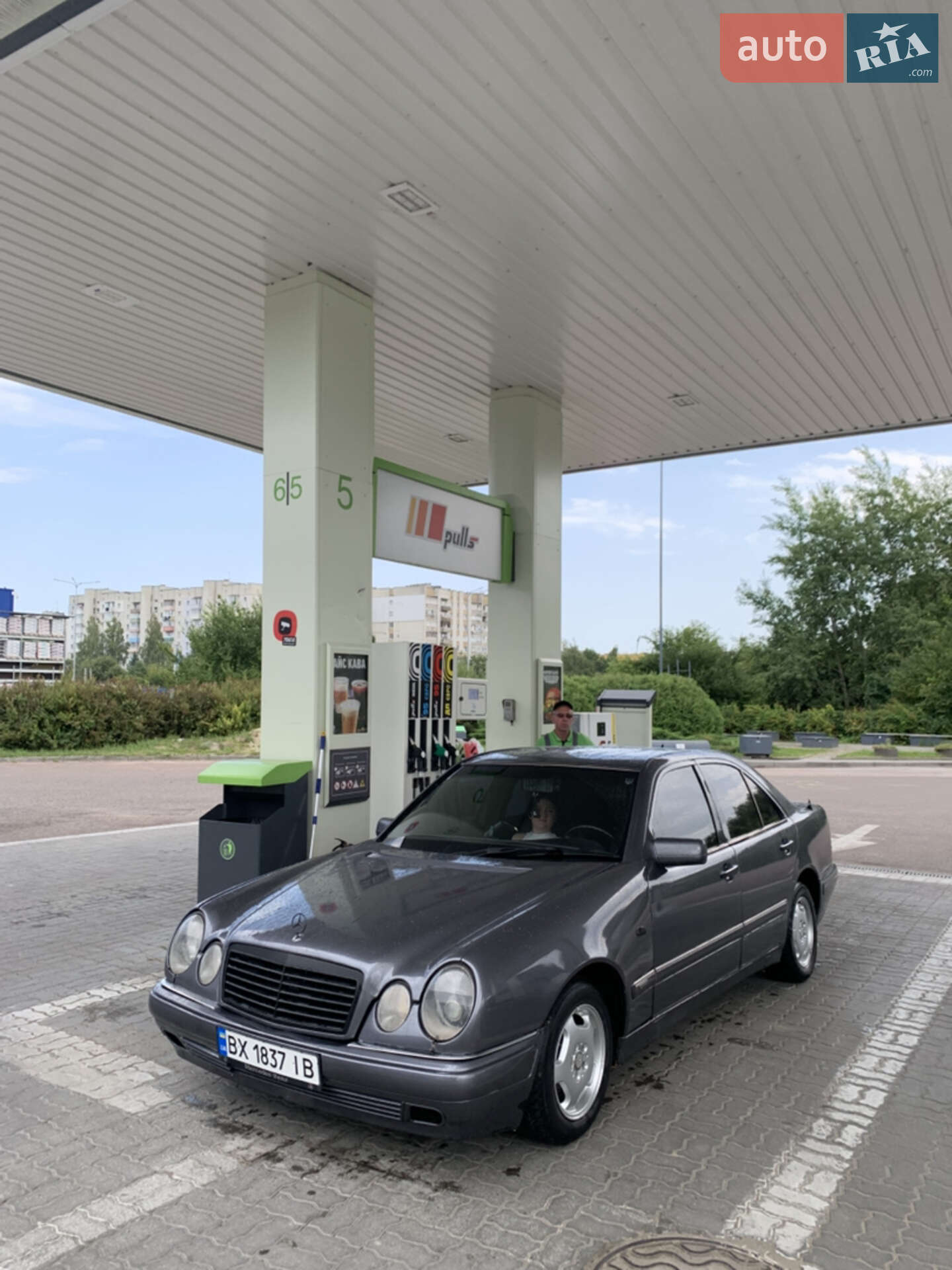 MERCEDES-BENZ 230 Е 1996