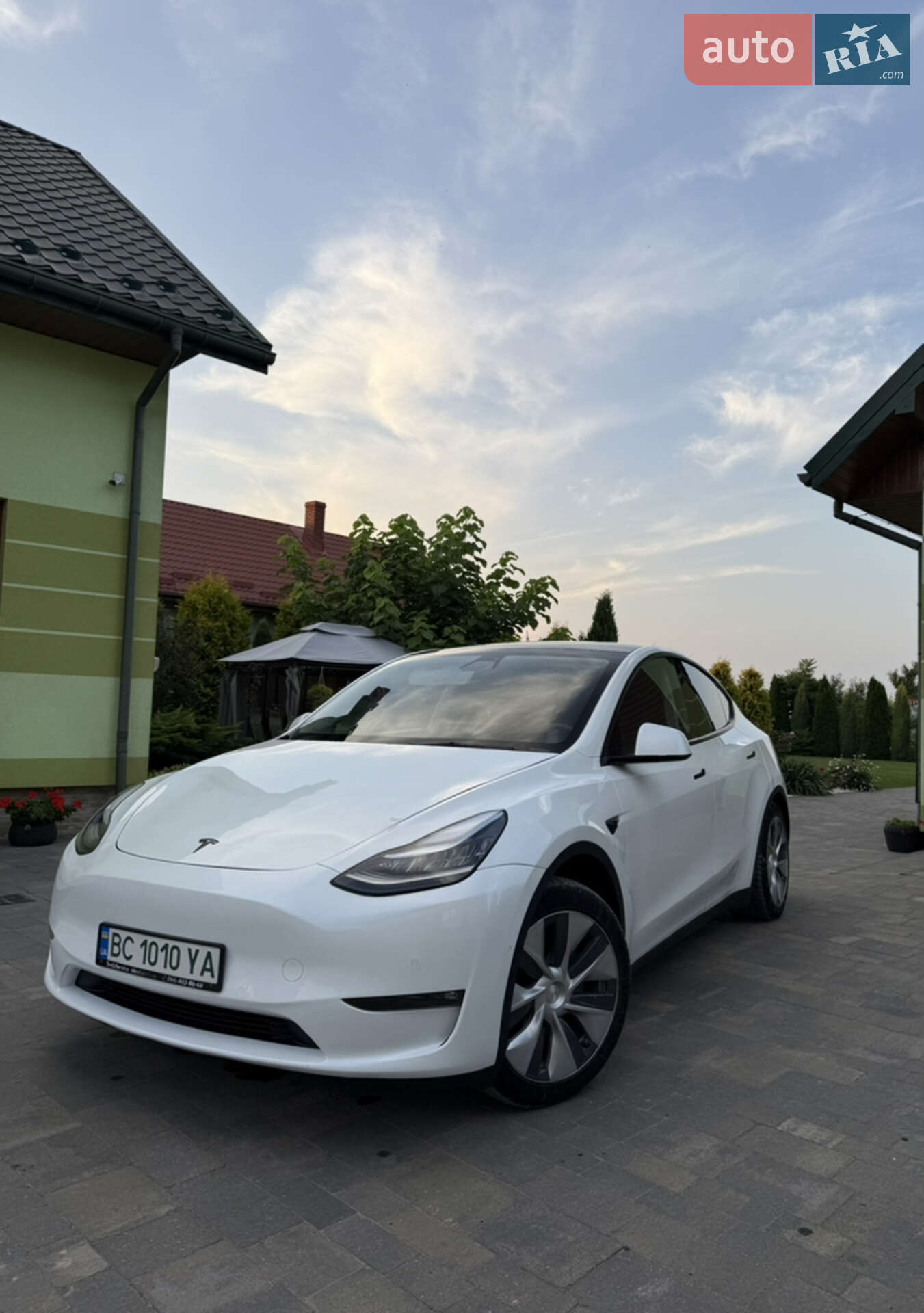 TESLA MODEL Y 2021