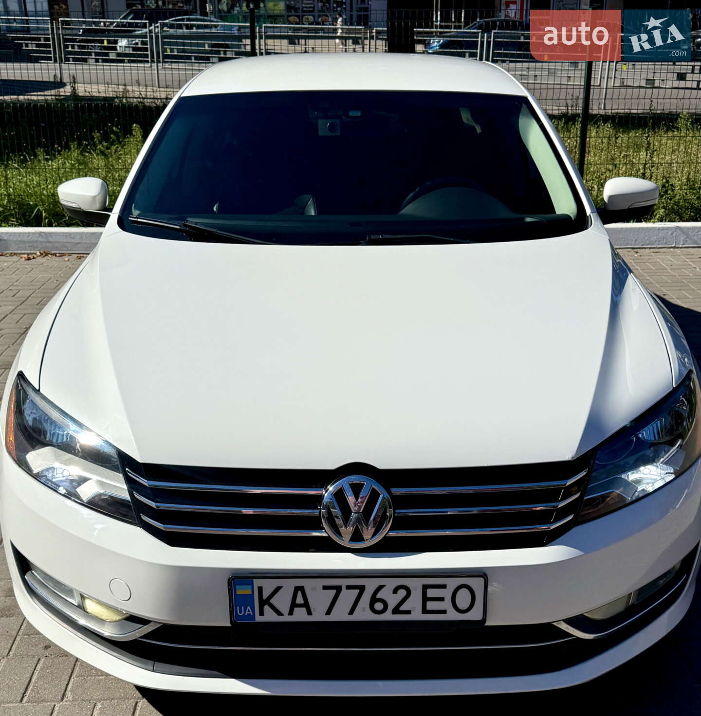 VOLKSWAGEN PASSAT 2012