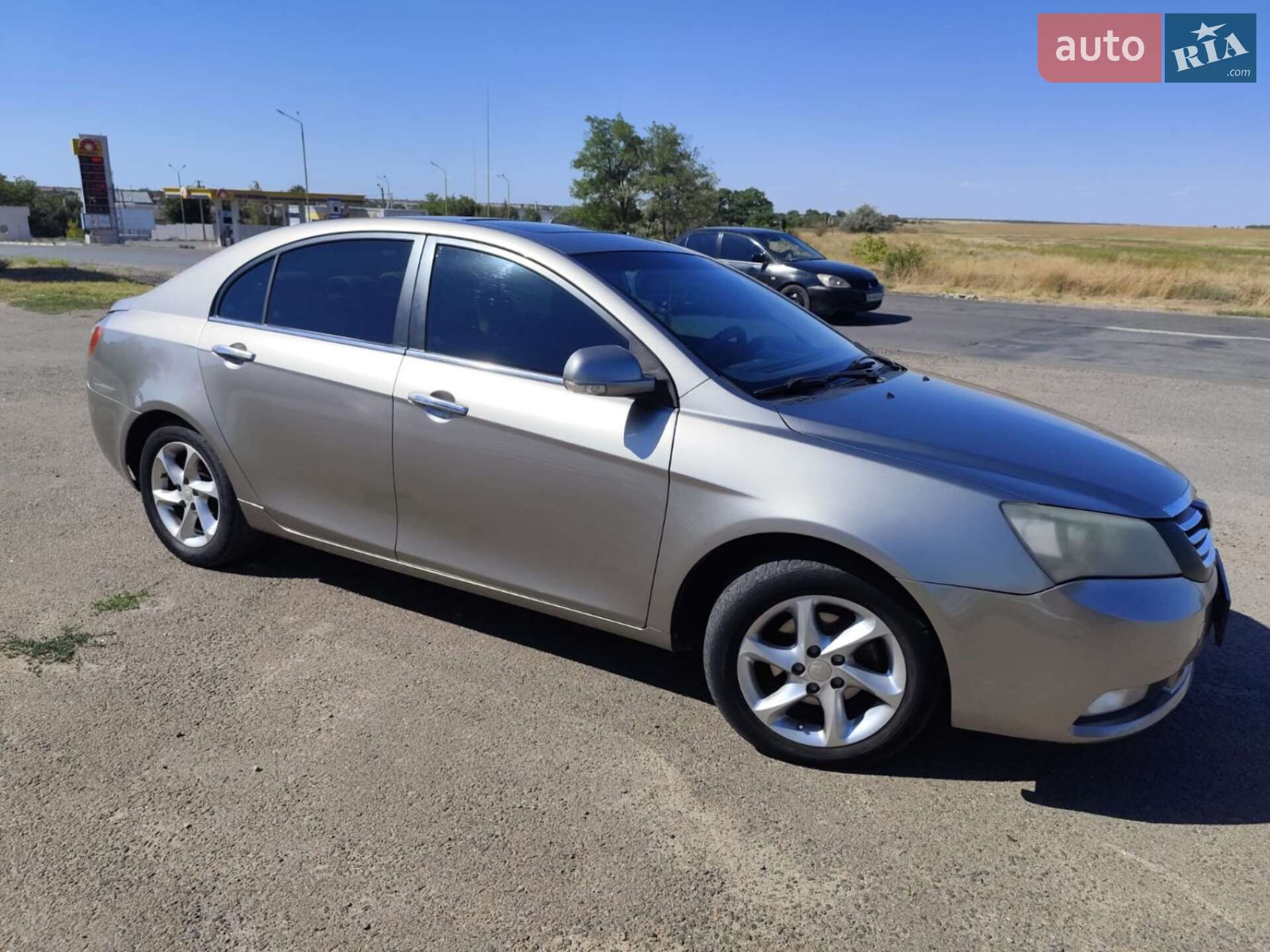 Головне фото звіту автомобіля GEELY EMGRAND 7 2013