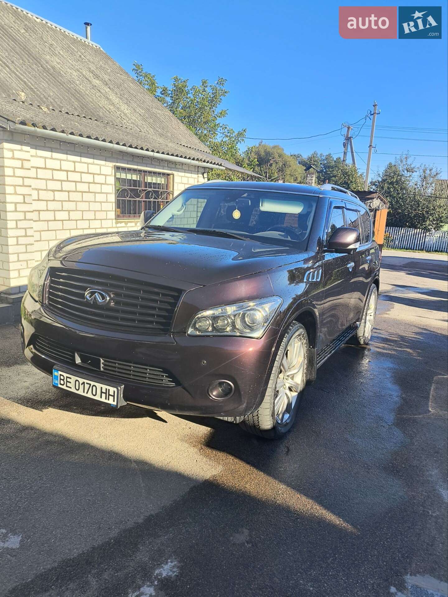 Головне фото звіту автомобіля INFINITI QX56 2010