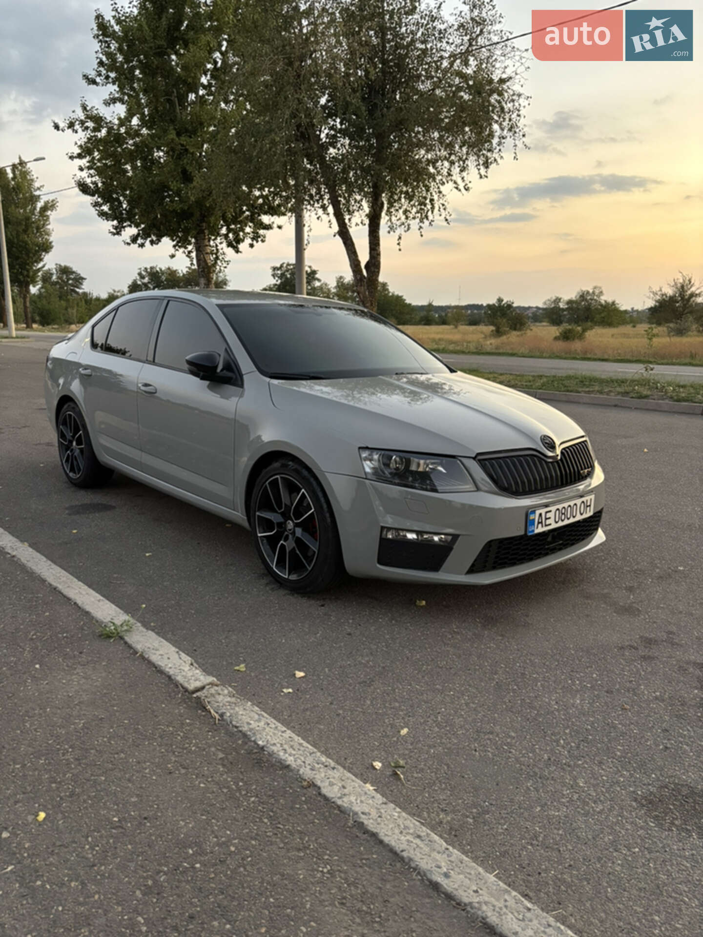 Головне фото звіту автомобіля SKODA OCTAVIA 2016