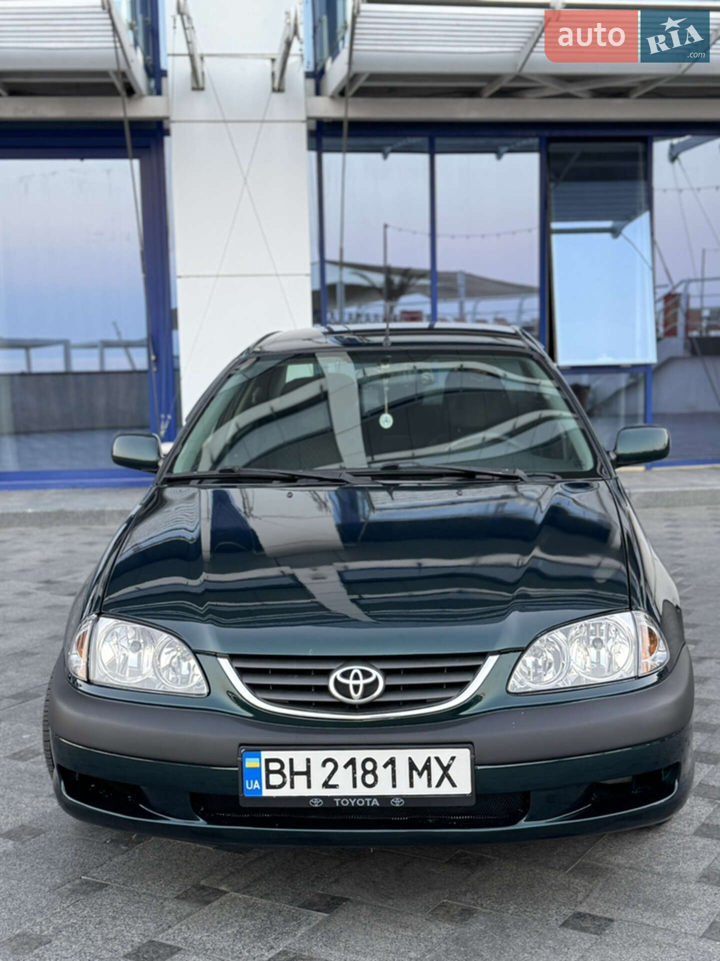 TOYOTA AVENSIS 2001