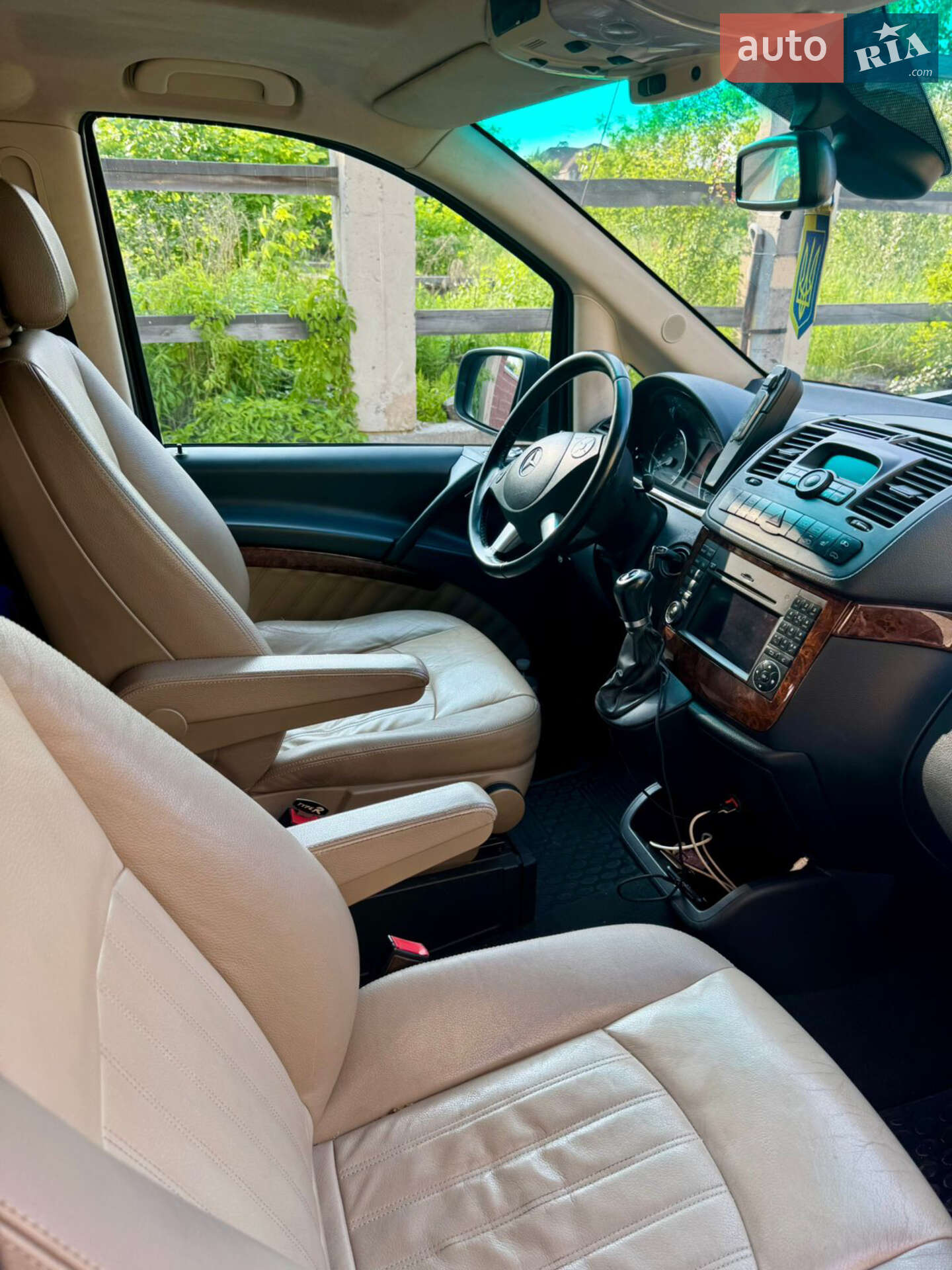MERCEDES-BENZ VIANO 2011