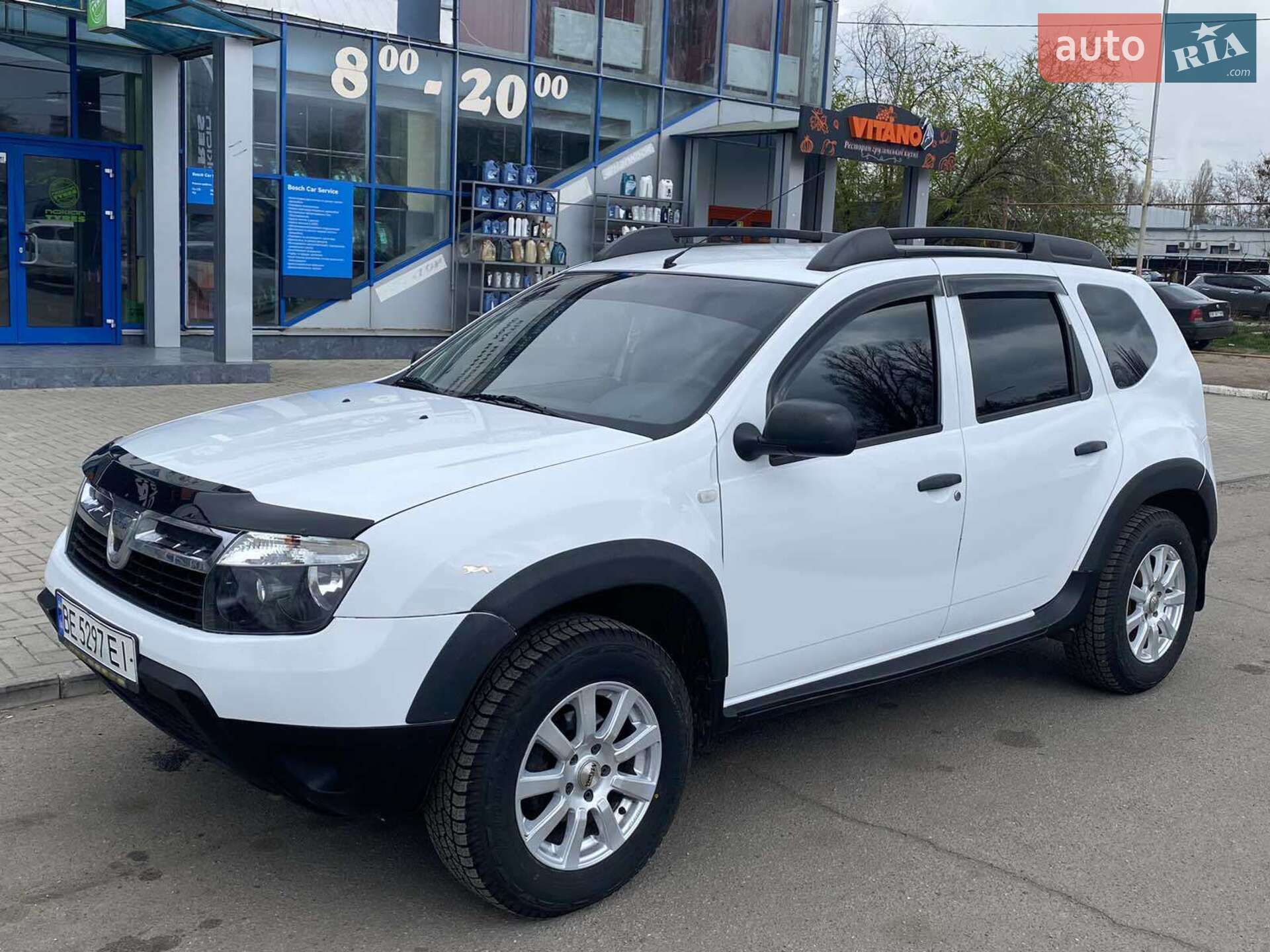 Головне фото звіту автомобіля DACIA DUSTER 2011