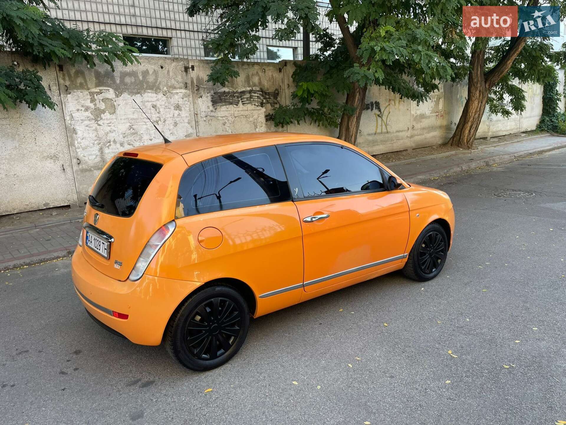 LANCIA YPSILON 2008