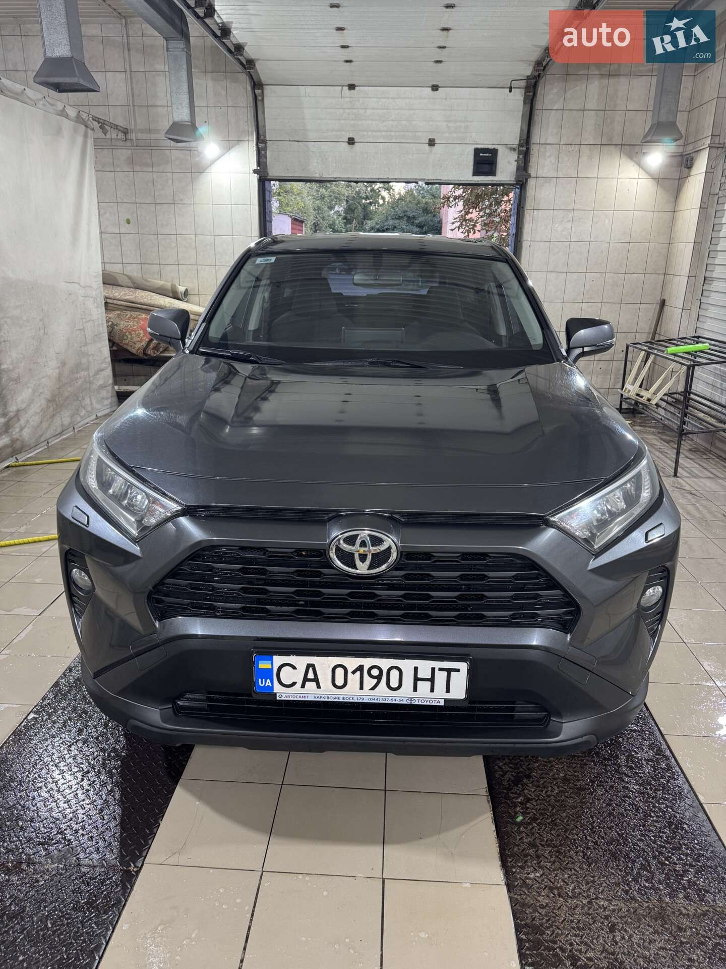 Головне фото звіту автомобіля TOYOTA RAV4 2020