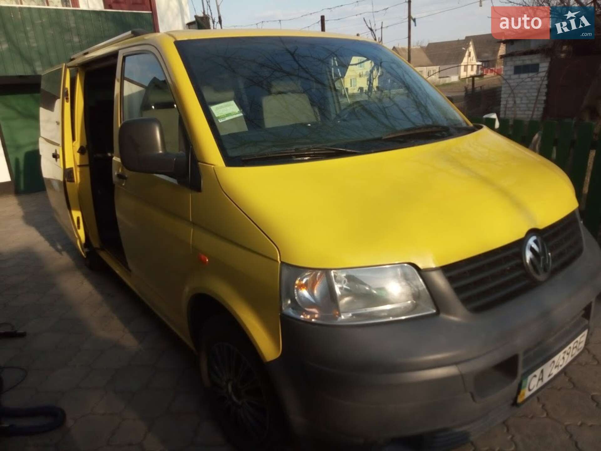 VOLKSWAGEN TRANSPORTER 2005