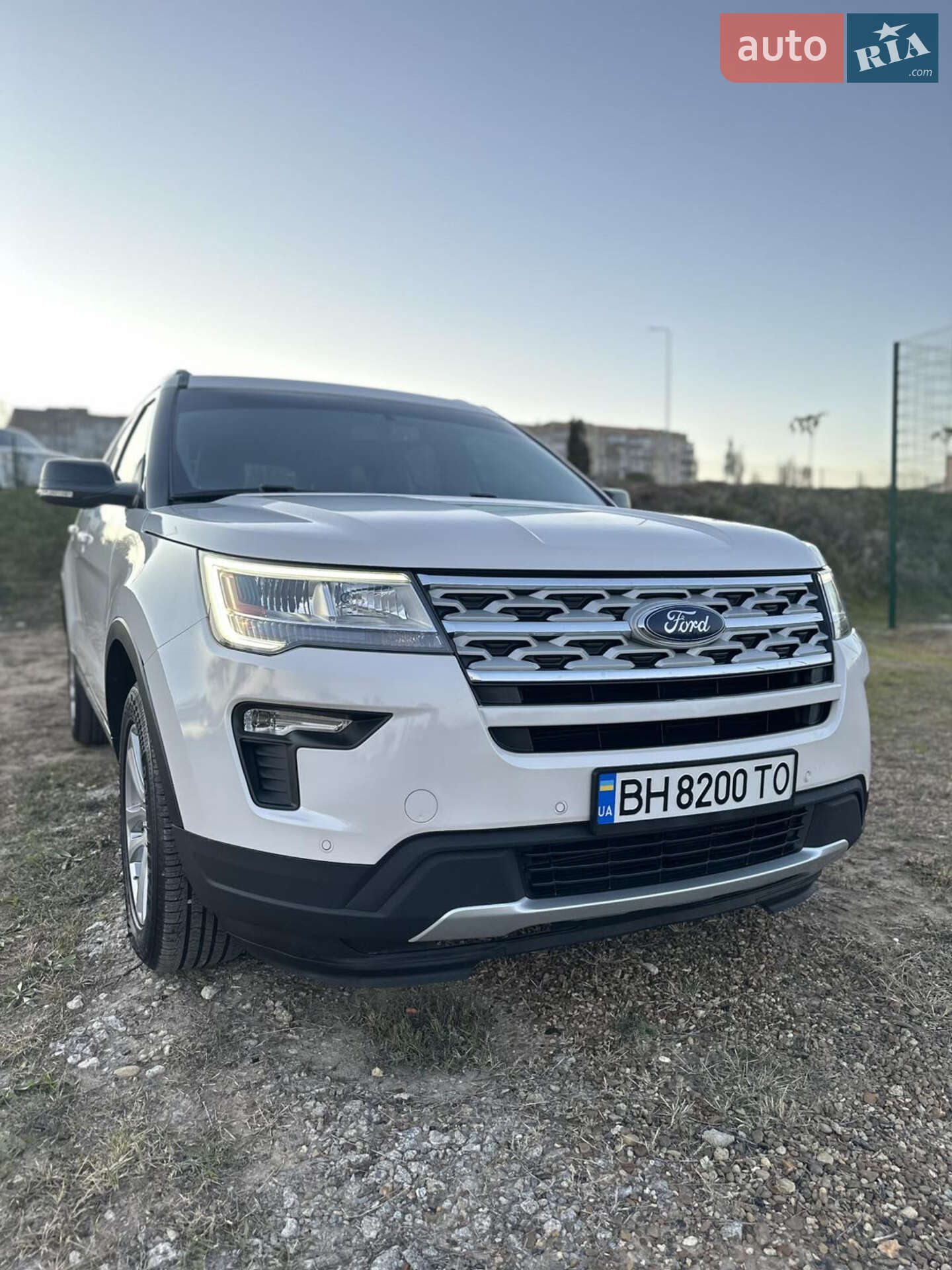 FORD EXPLORER