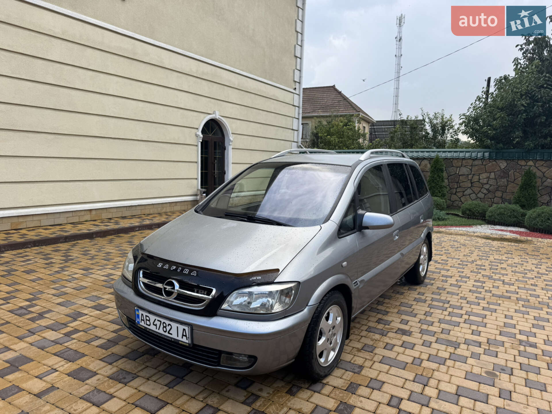 OPEL ZAFIRA 2004