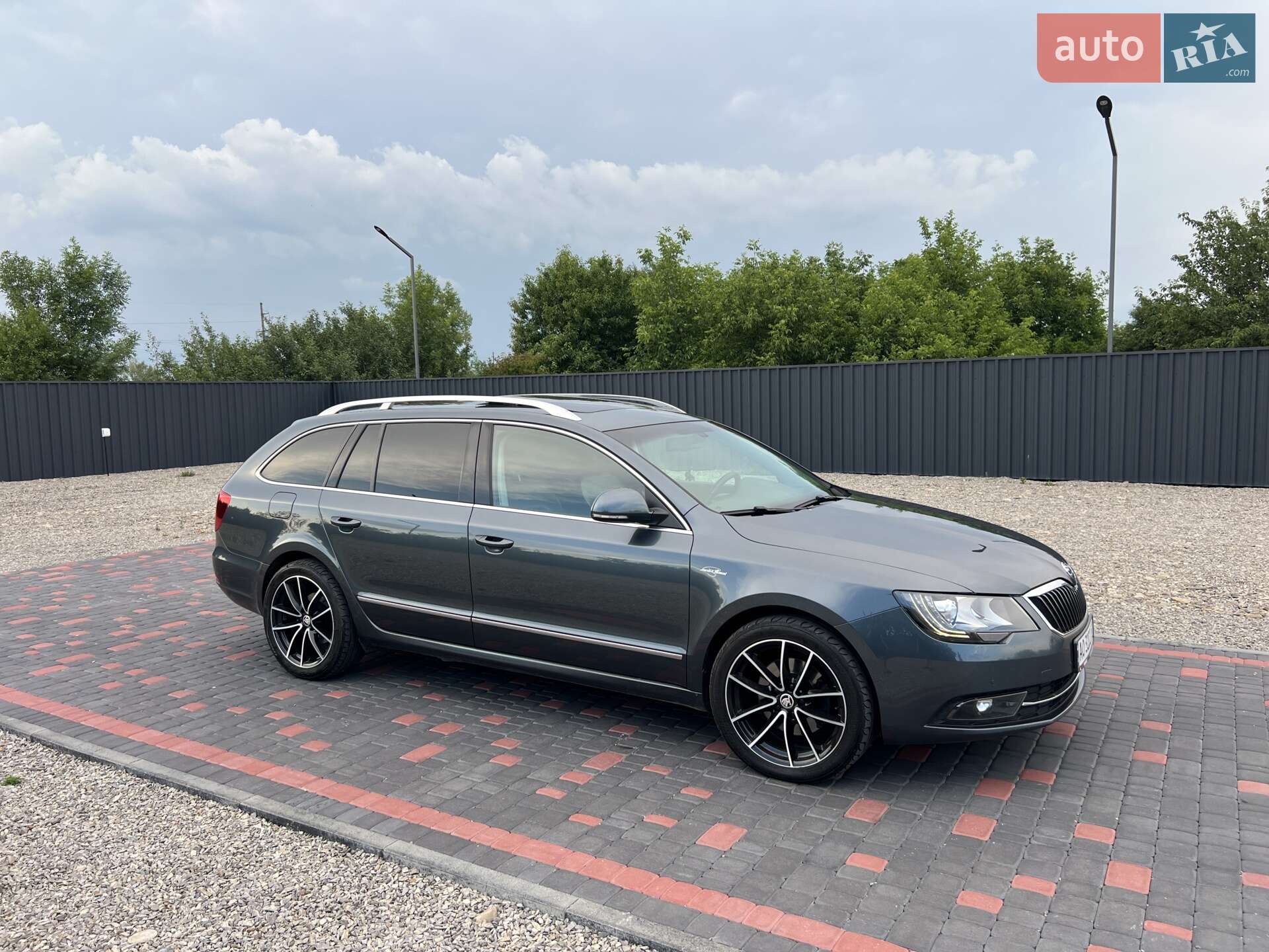 SKODA SUPERB 2014