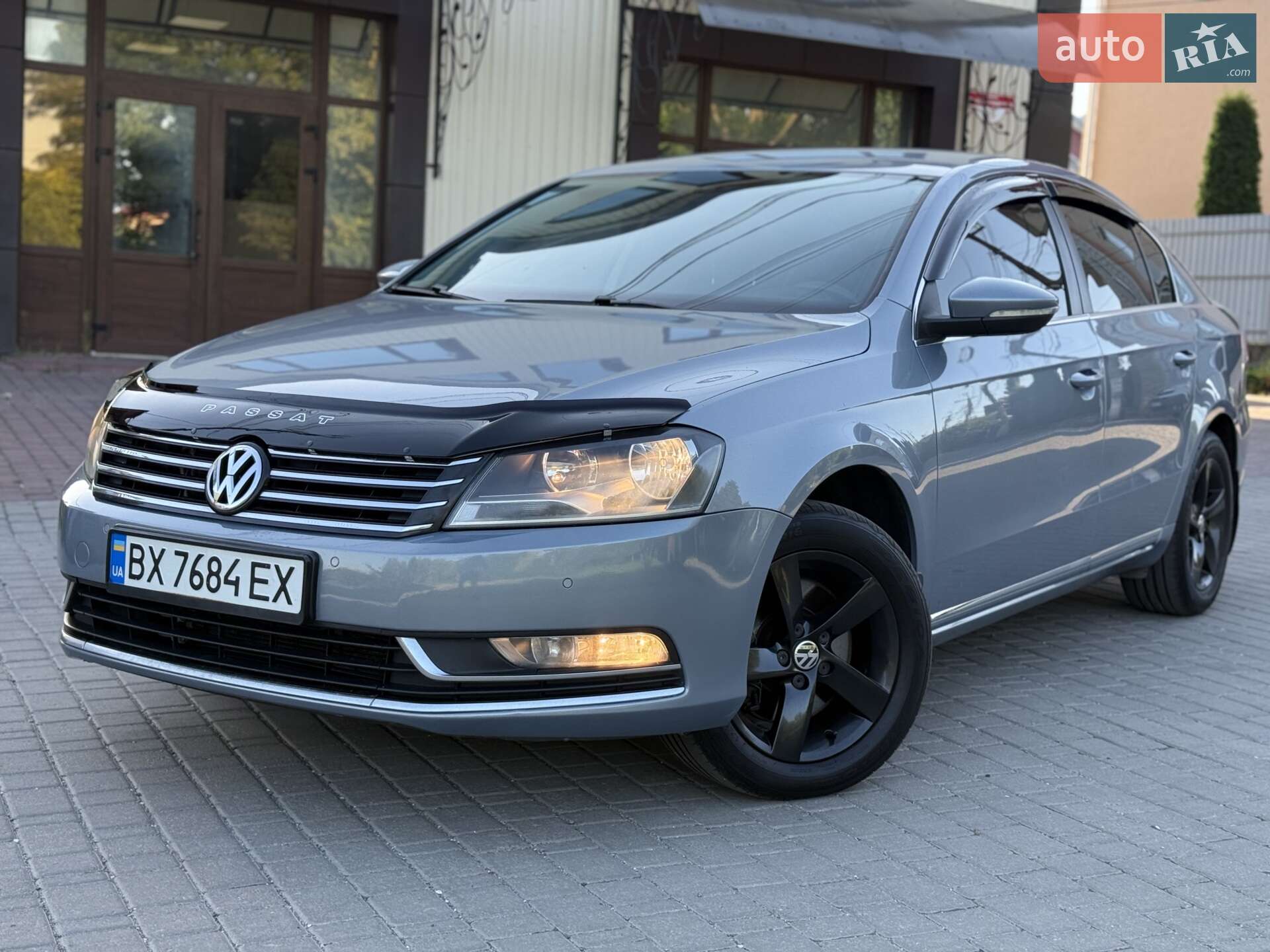 VOLKSWAGEN PASSAT 2012