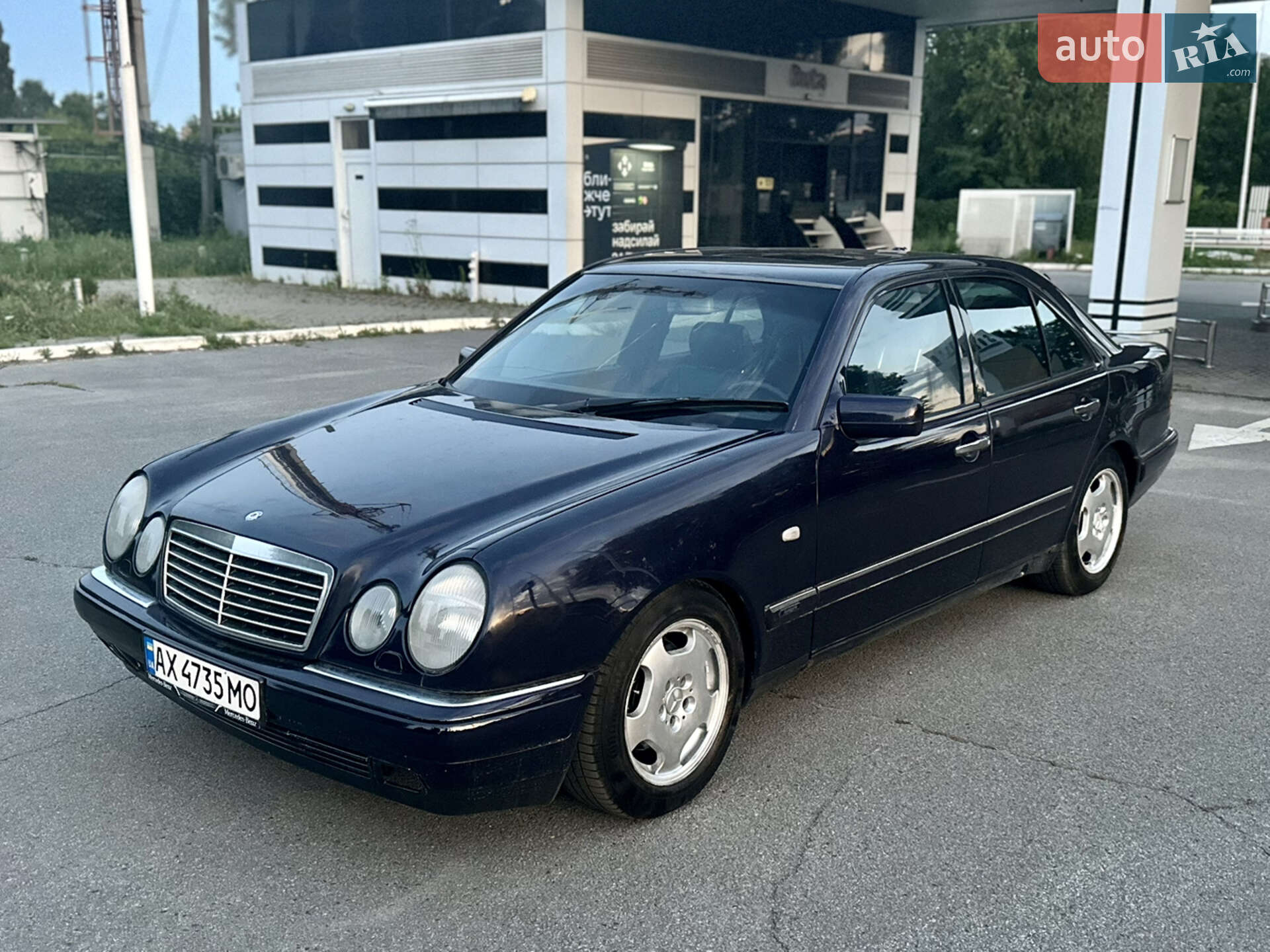 MERCEDES-BENZ E 320 1998