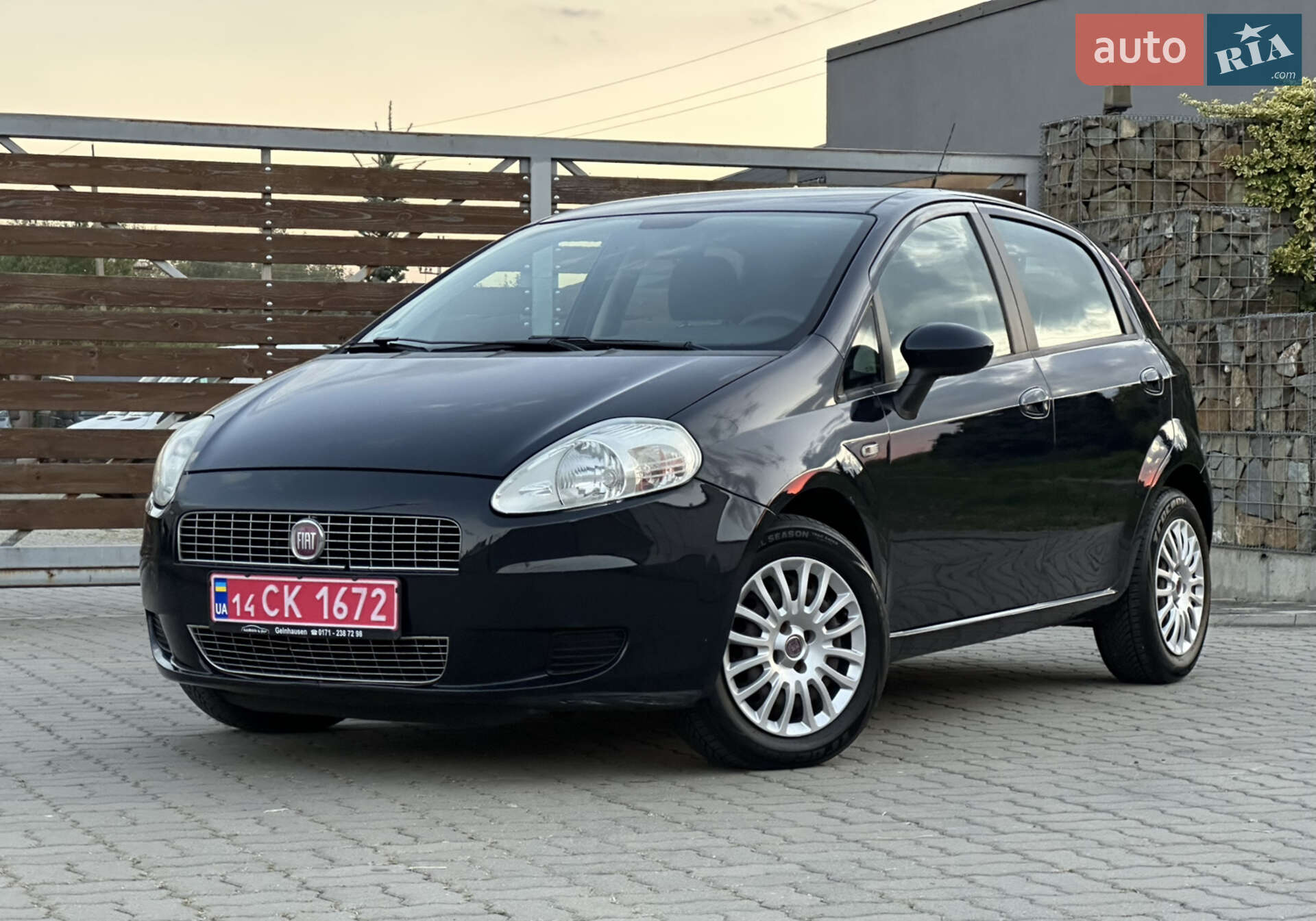 Головне фото звіту автомобіля FIAT PUNTO 2009
