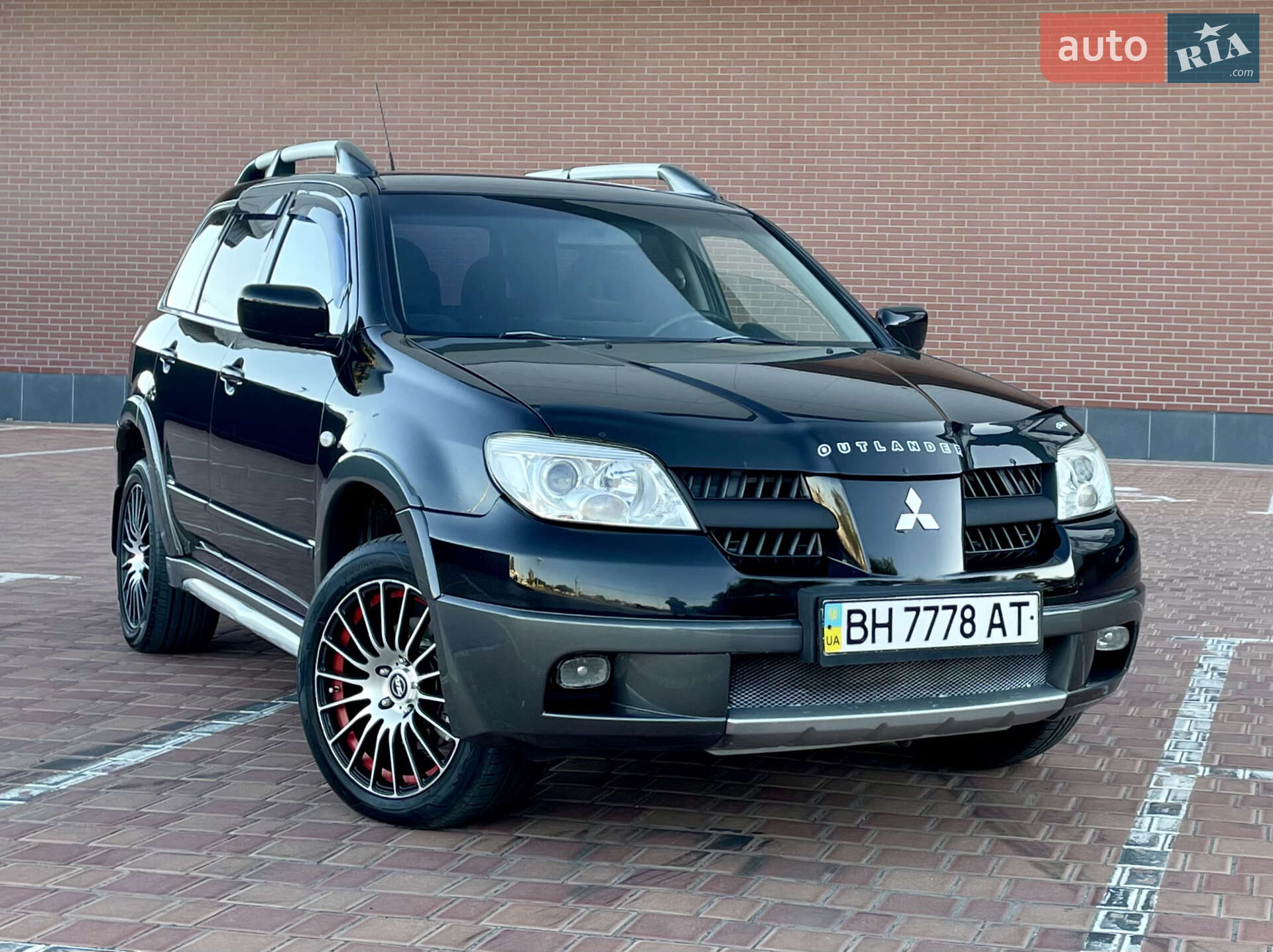 MITSUBISHI OUTLANDER 2005