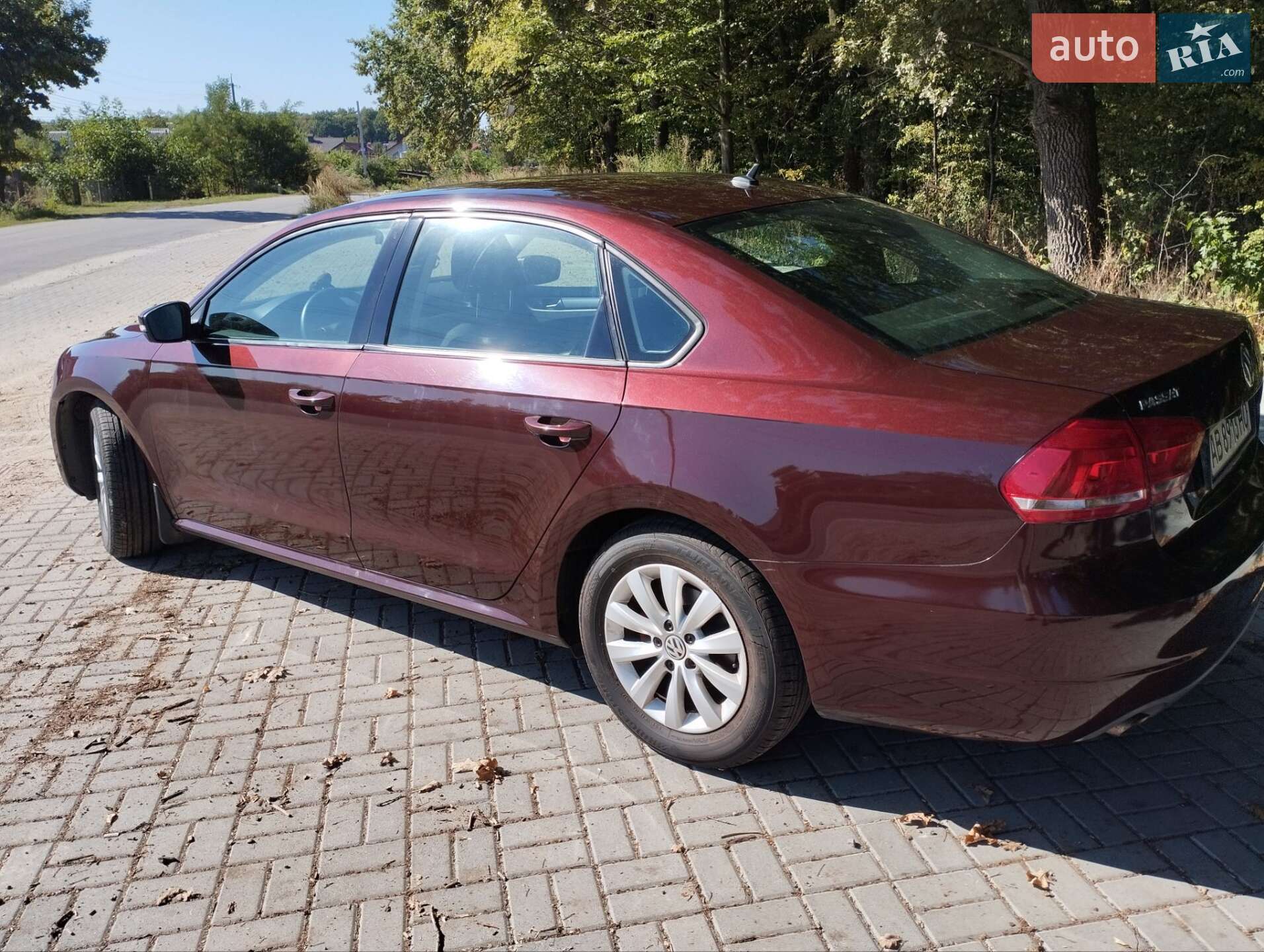 VOLKSWAGEN PASSAT 2012