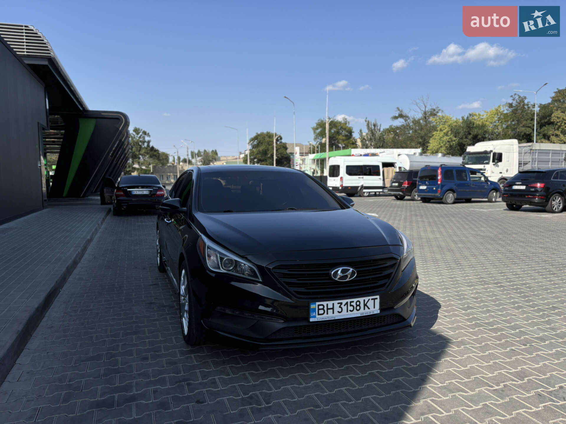 Головне фото звіту автомобіля HYUNDAI SONATA 2015