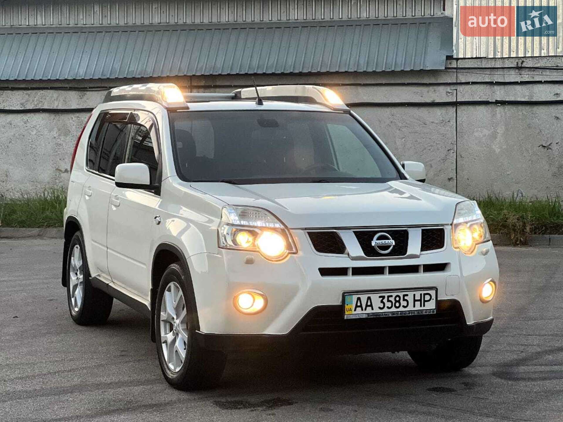 Головне фото звіту автомобіля NISSAN X-TRAIL 2011