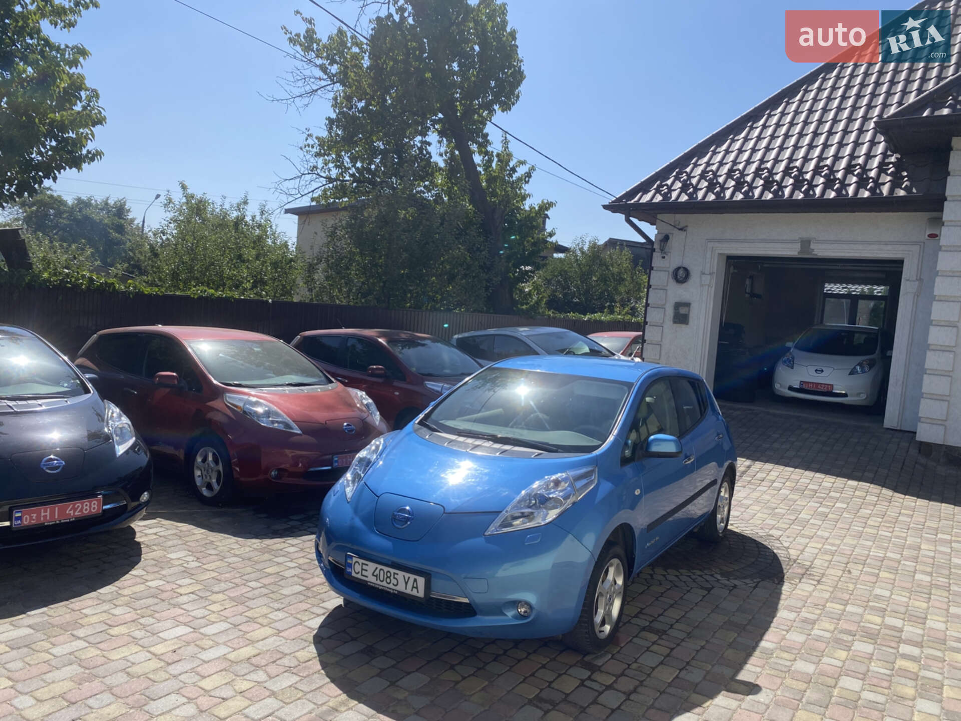 NISSAN LEAF 2011