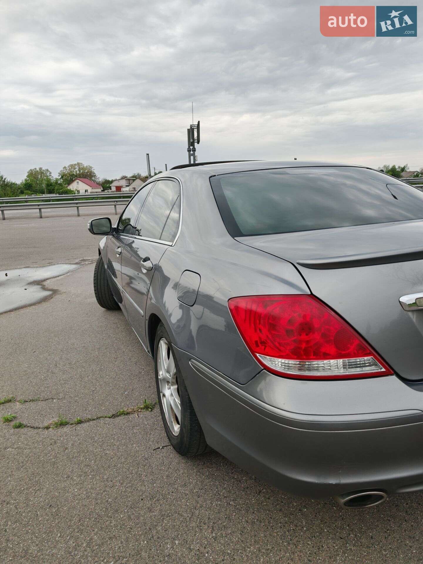 HONDA LEGEND 2006