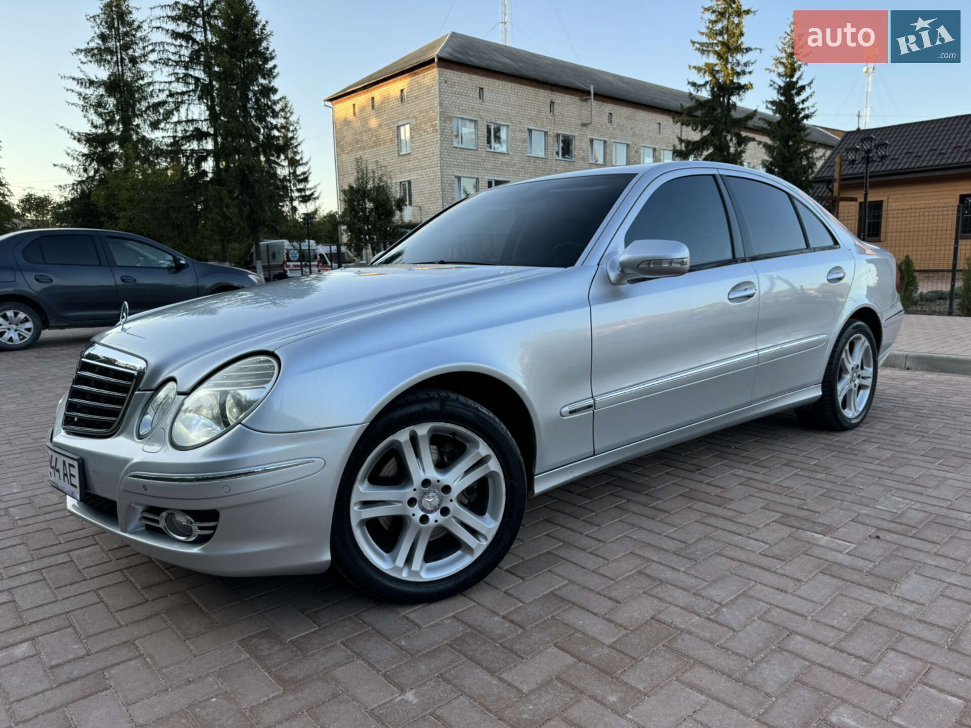 Головне фото звіту автомобіля MERCEDES-BENZ E 320 CDI 2008