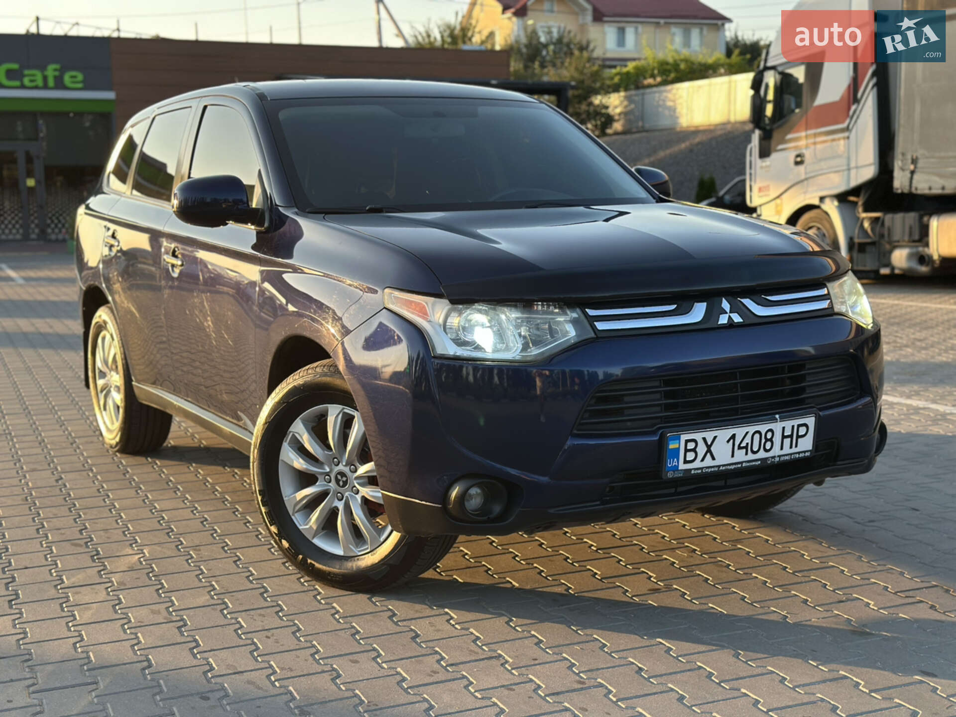 MITSUBISHI OUTLANDER 2013
