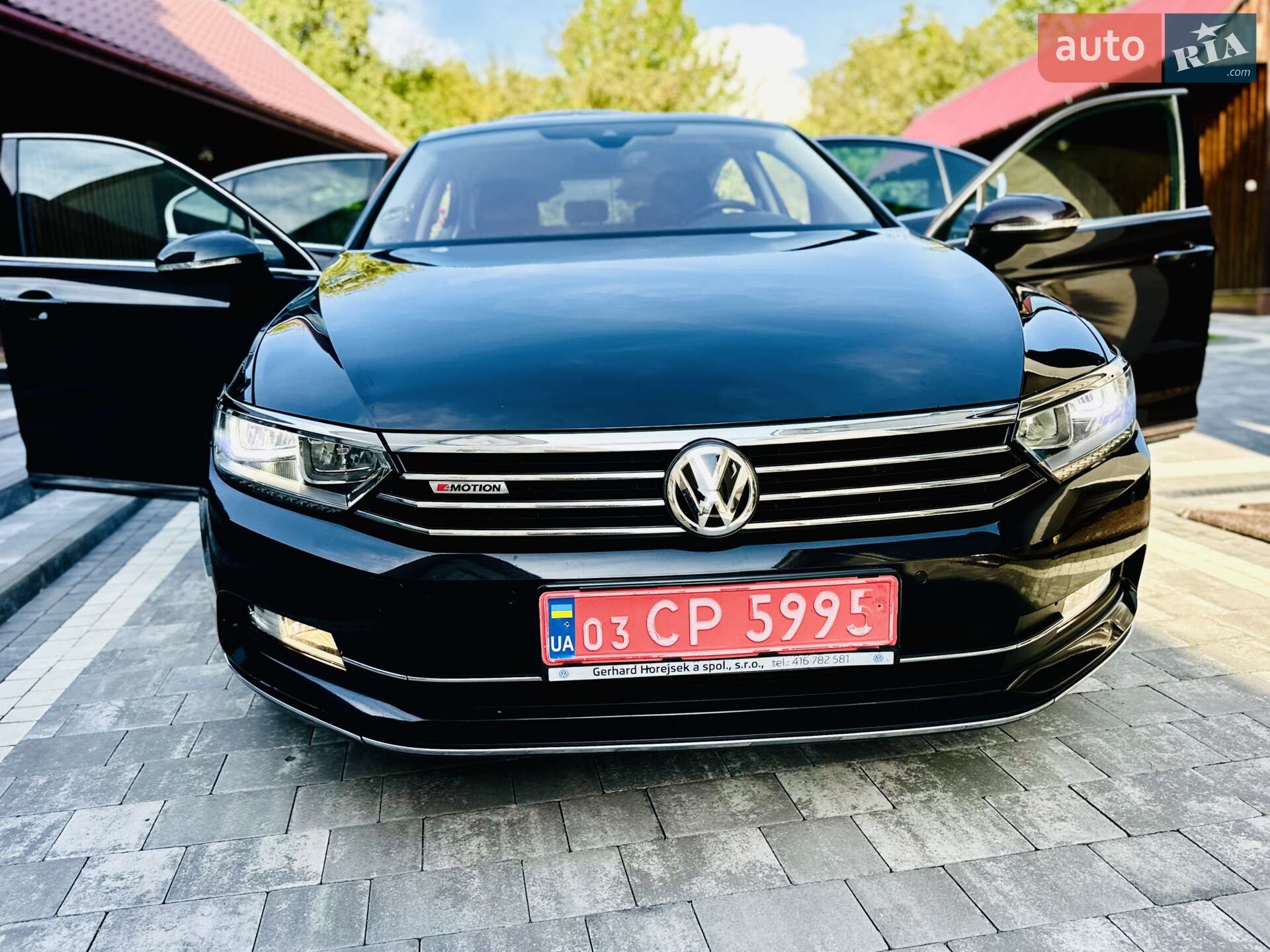 VOLKSWAGEN PASSAT 2016