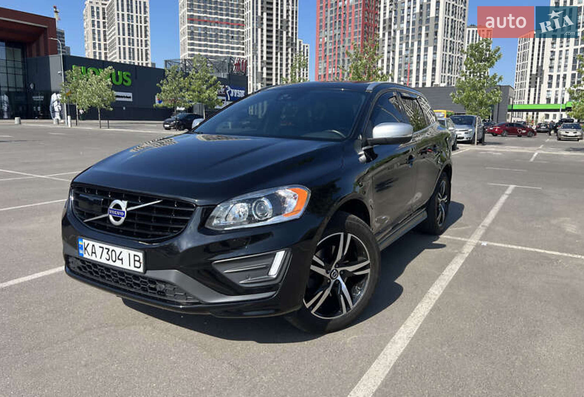 VOLVO XC60 2017