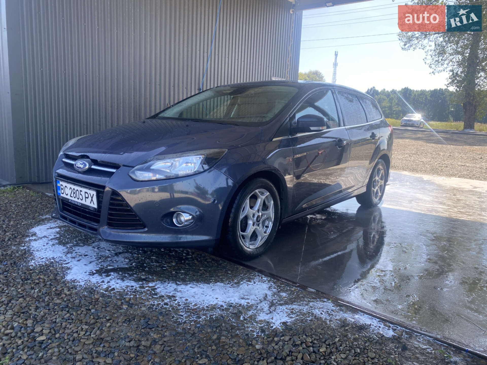 Головне фото звіту автомобіля FORD FOCUS 2013