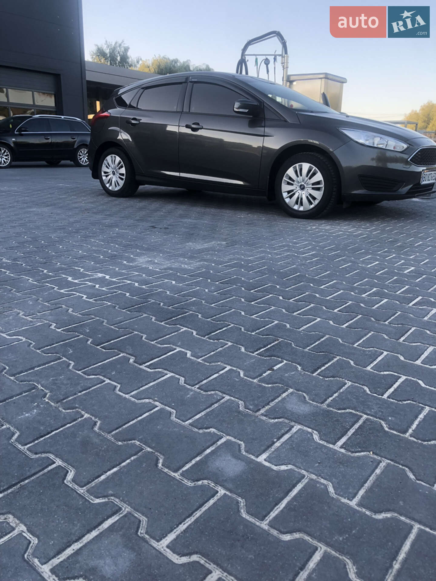 Головне фото звіту автомобіля FORD FOCUS 2016