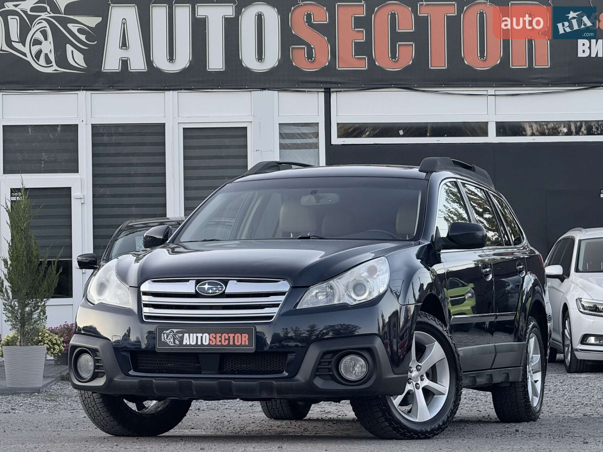 SUBARU OUTBACK 2013